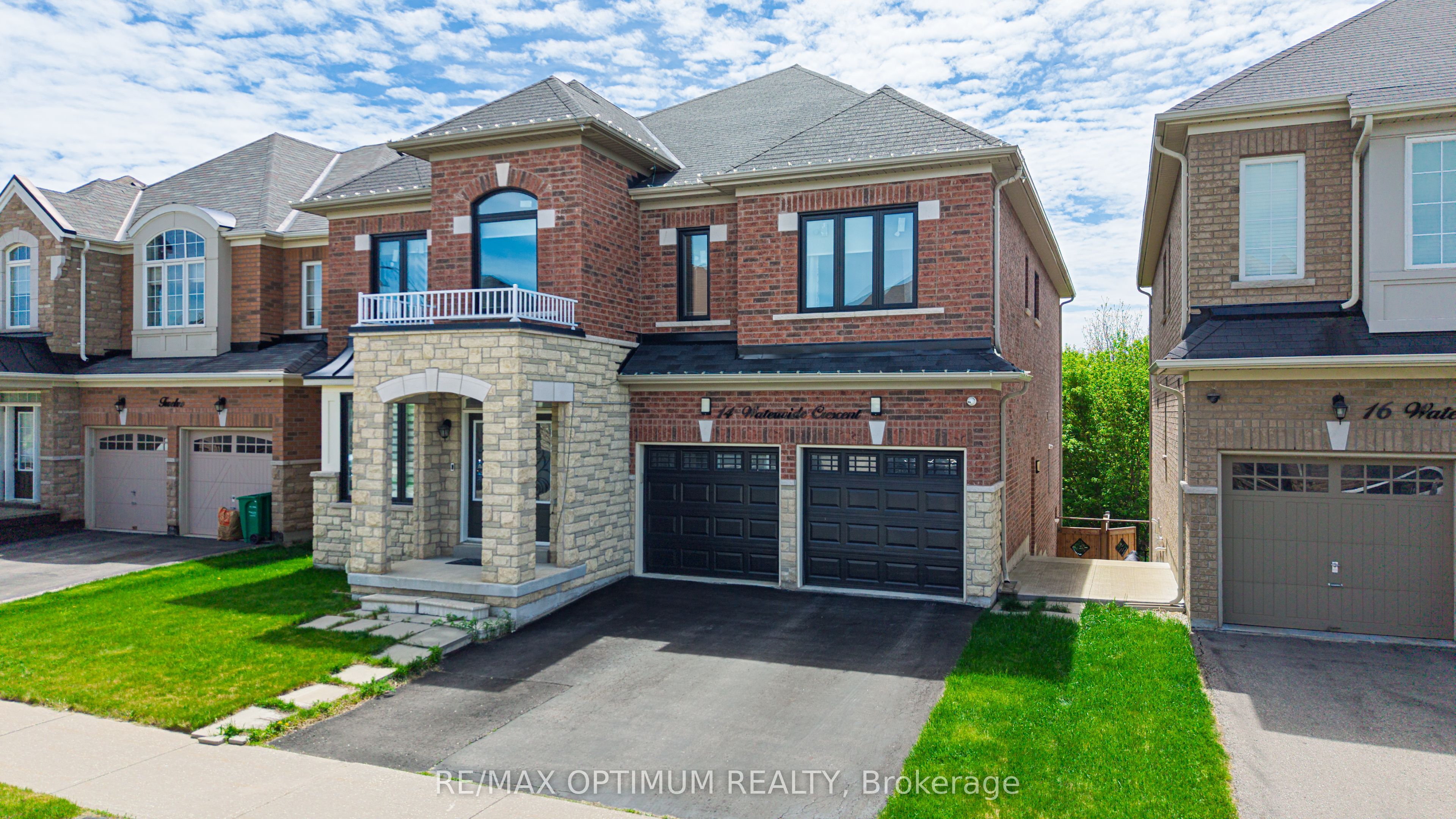 14 Waterwide Crescent, Brampton, ON L6T 3C3 photo 3