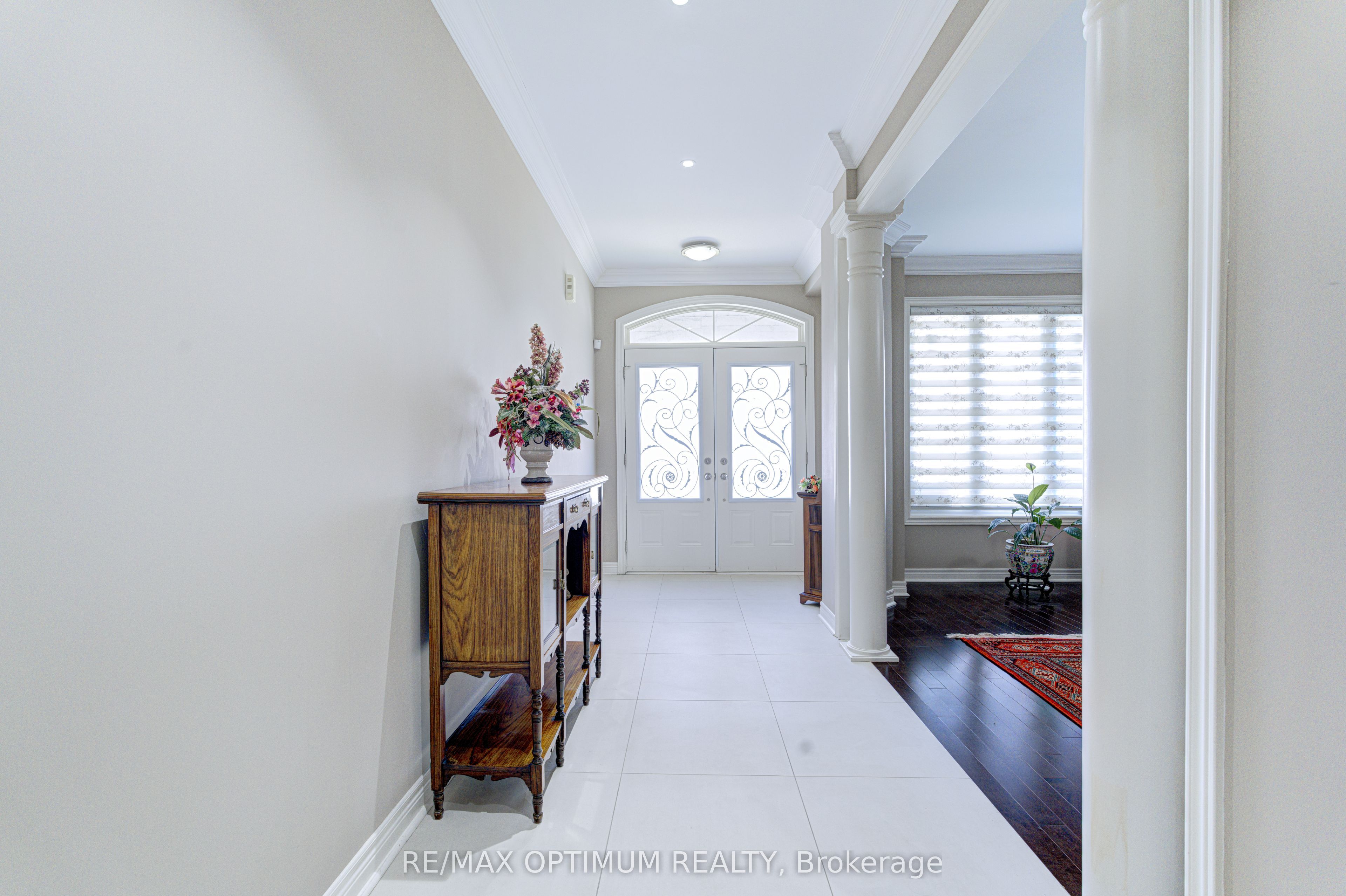 14 Waterwide Crescent, Brampton, ON L6T 3C3 photo 4