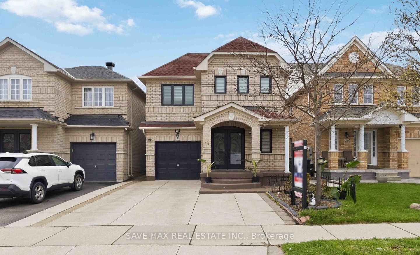 18 Salonica Road, Brampton, ON L7A 3K9