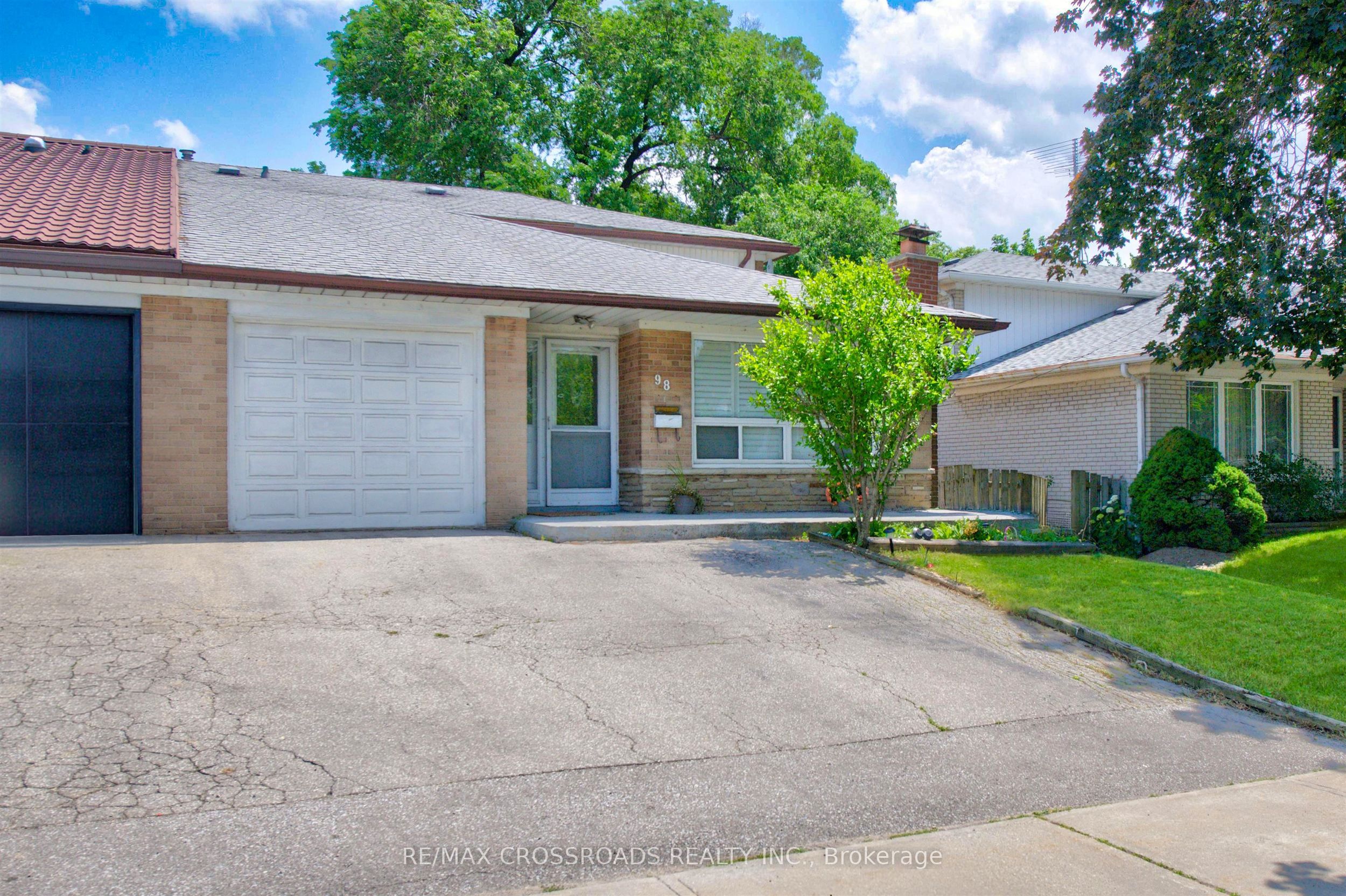 98 Willowridge Road, Toronto, ON M9R 3Z4 photo 2