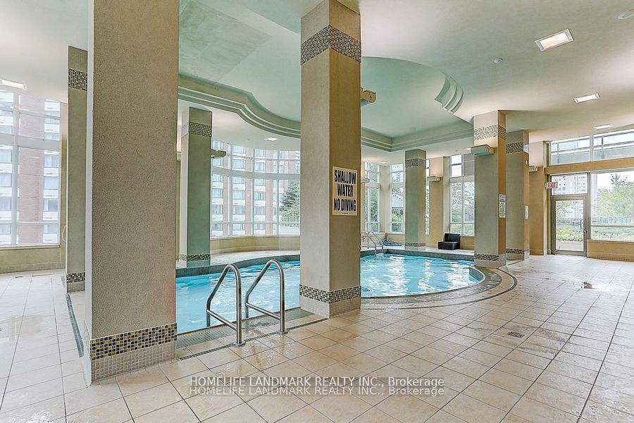 208 Enfield Place 3103, Mississauga, ON L5B 0B8 photo 4