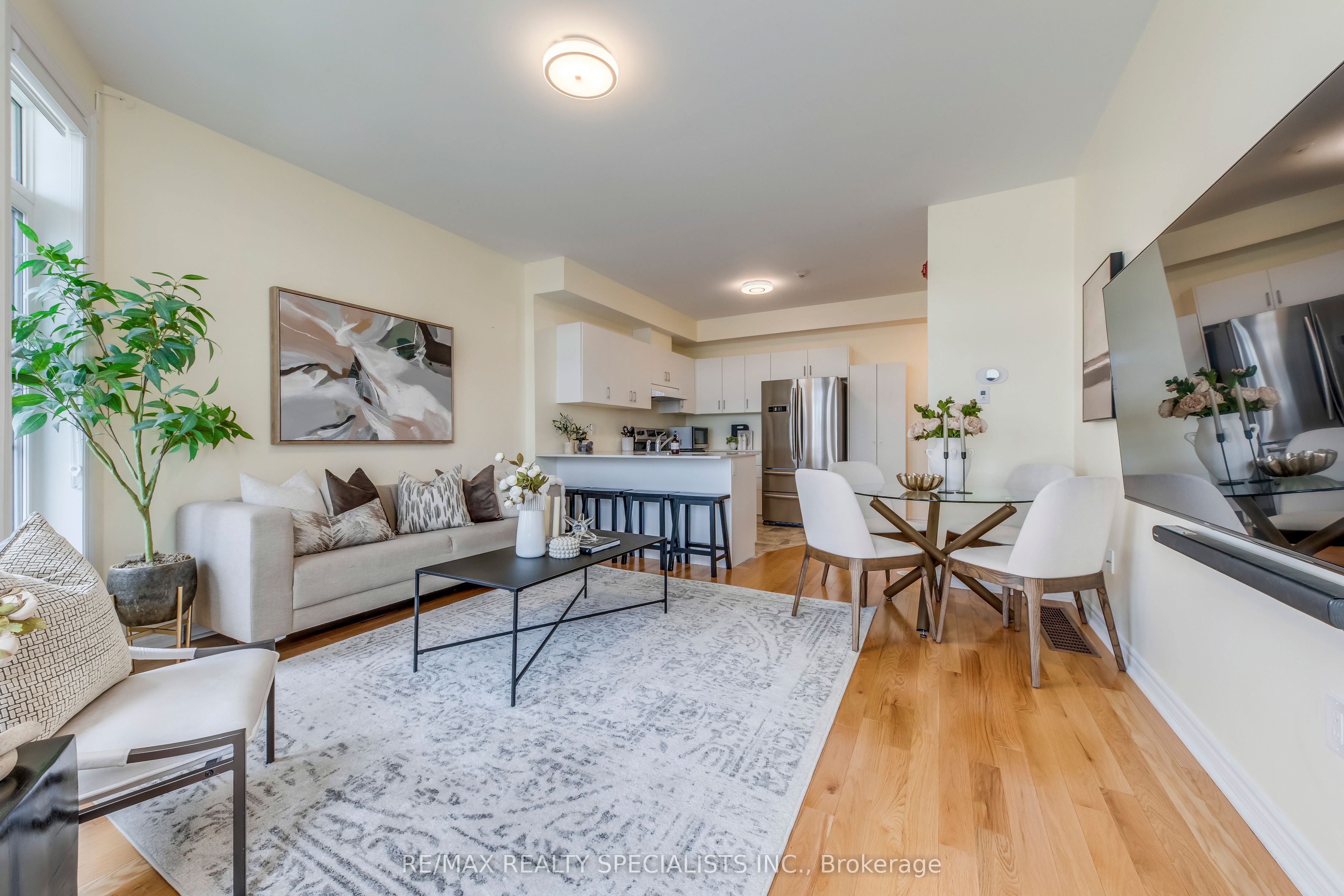 57 Armdale Road 52, Mississauga, ON L4Z 0C7