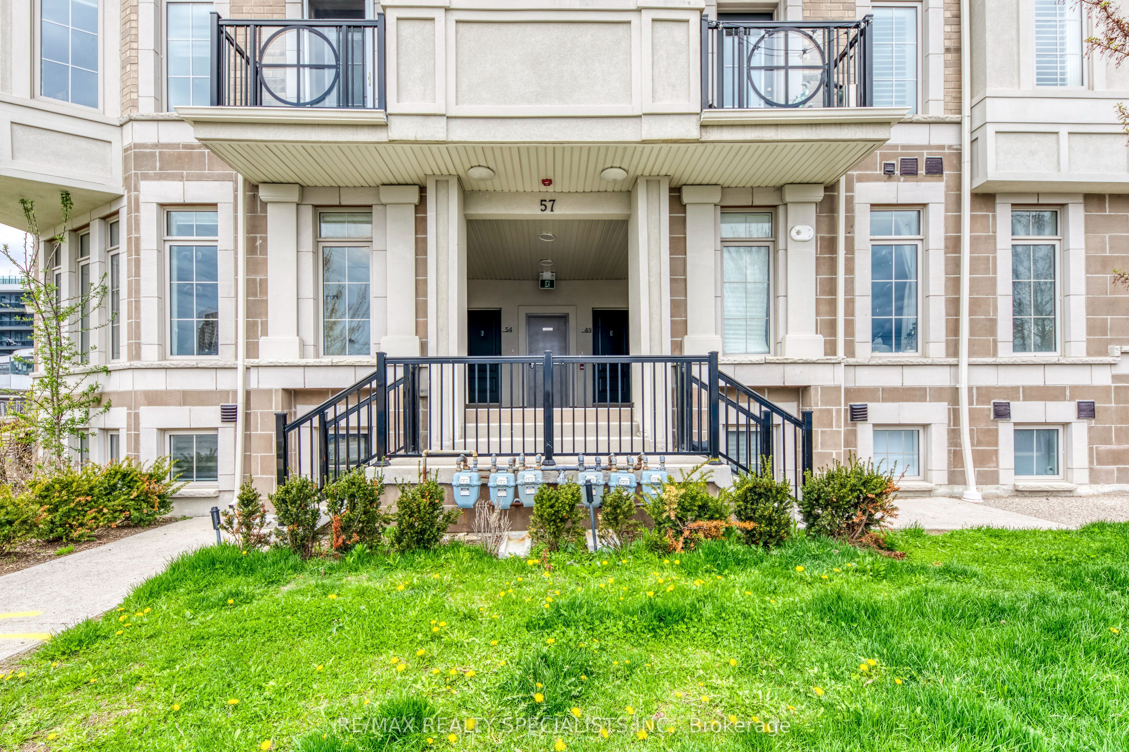 57 Armdale Road 52, Mississauga, ON L4Z 0C7 photo 3