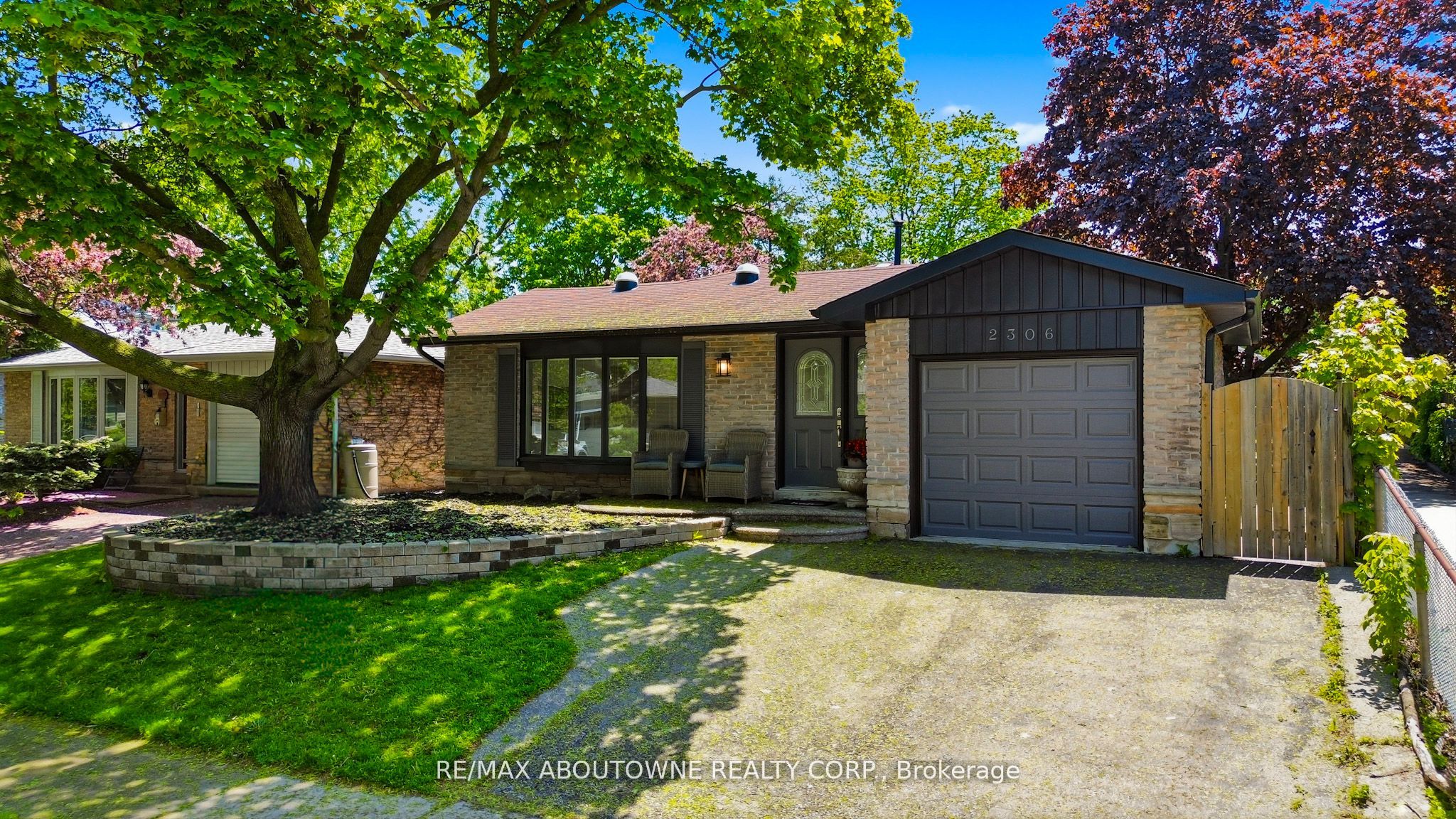 2306 Devon Road, Oakville, ON L6J 5R4 photo 2