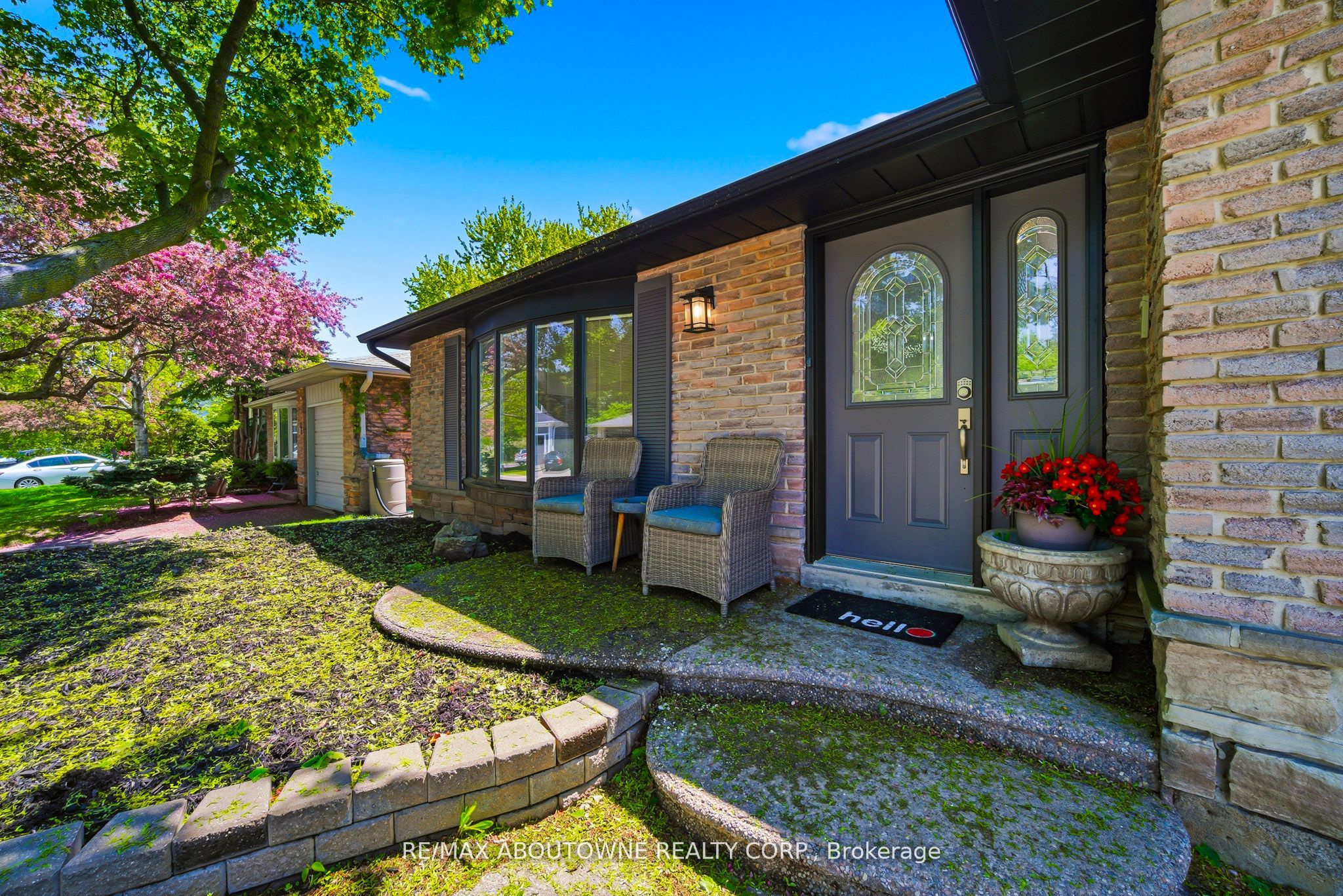 2306 Devon Road, Oakville, ON L6J 5R4 photo 3