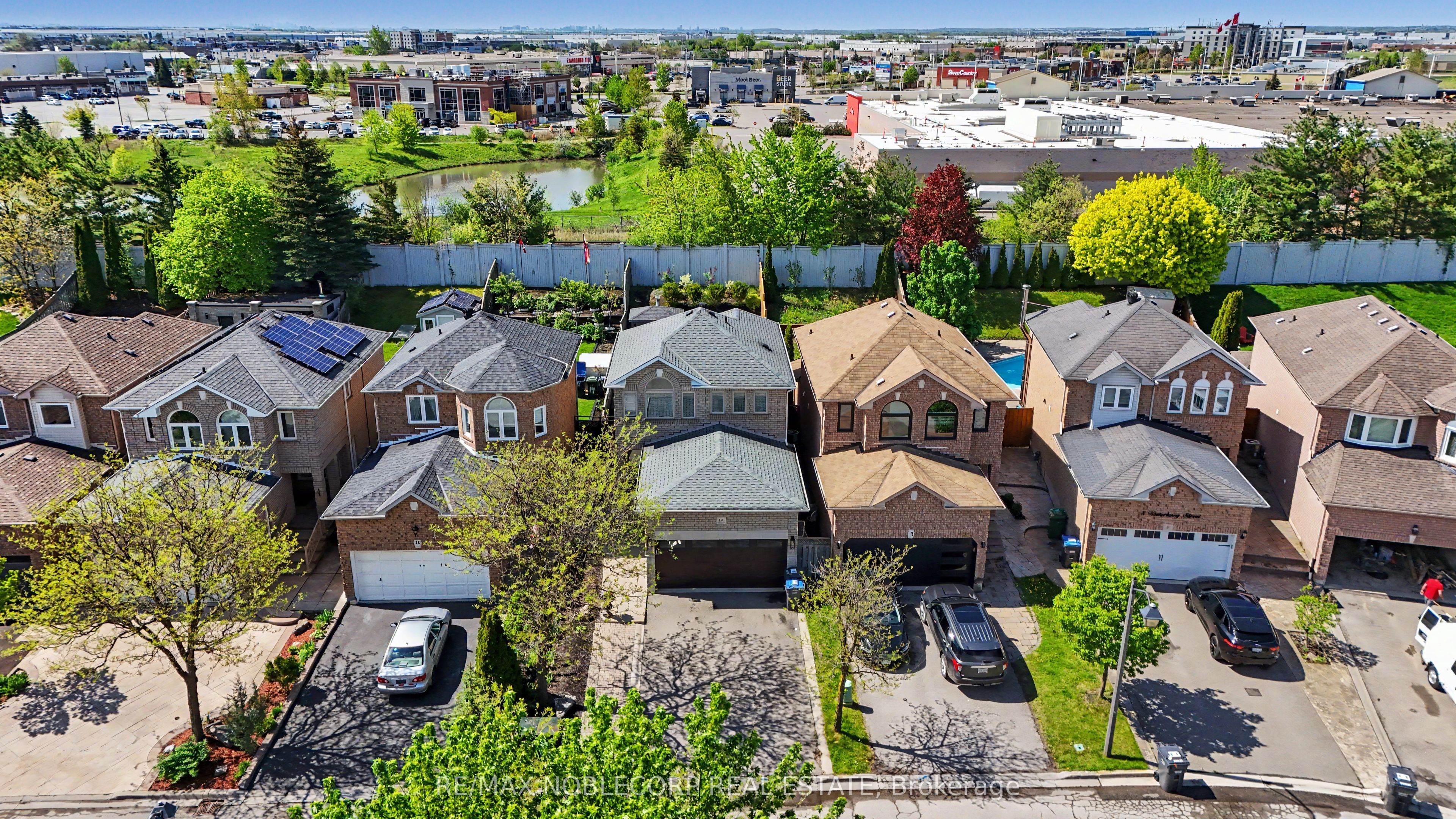 12 Waterbury Street, Caledon, ON L7E 1X2 photo 2