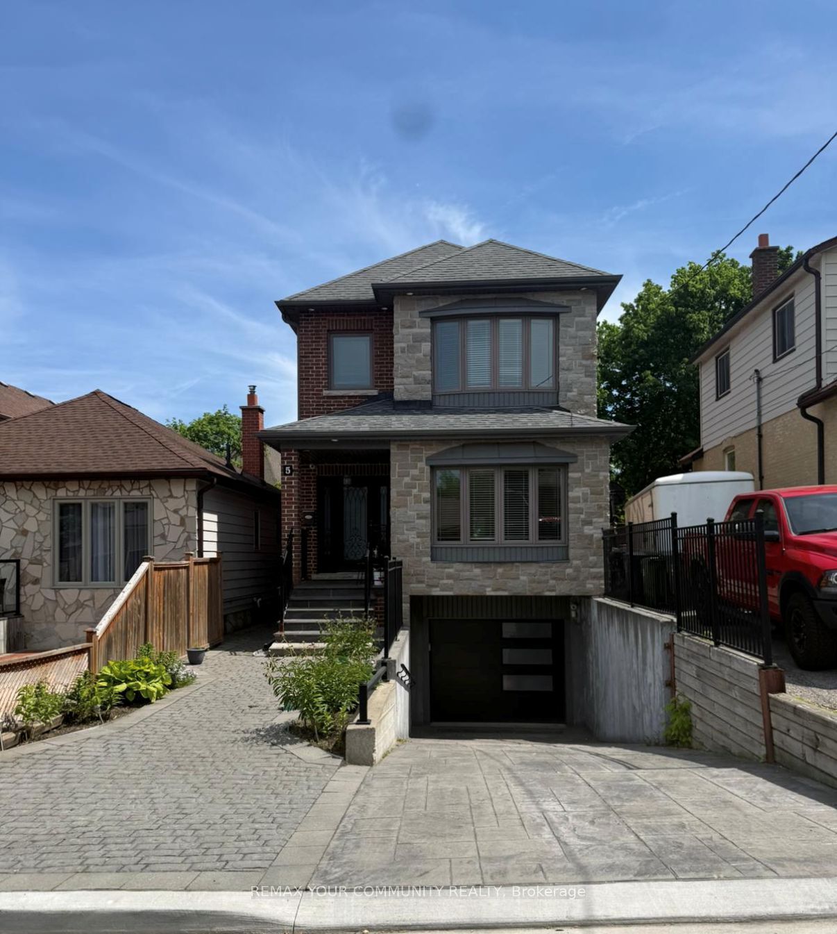 5 Raymore Drive Lower, Toronto, ON M9P 1W6