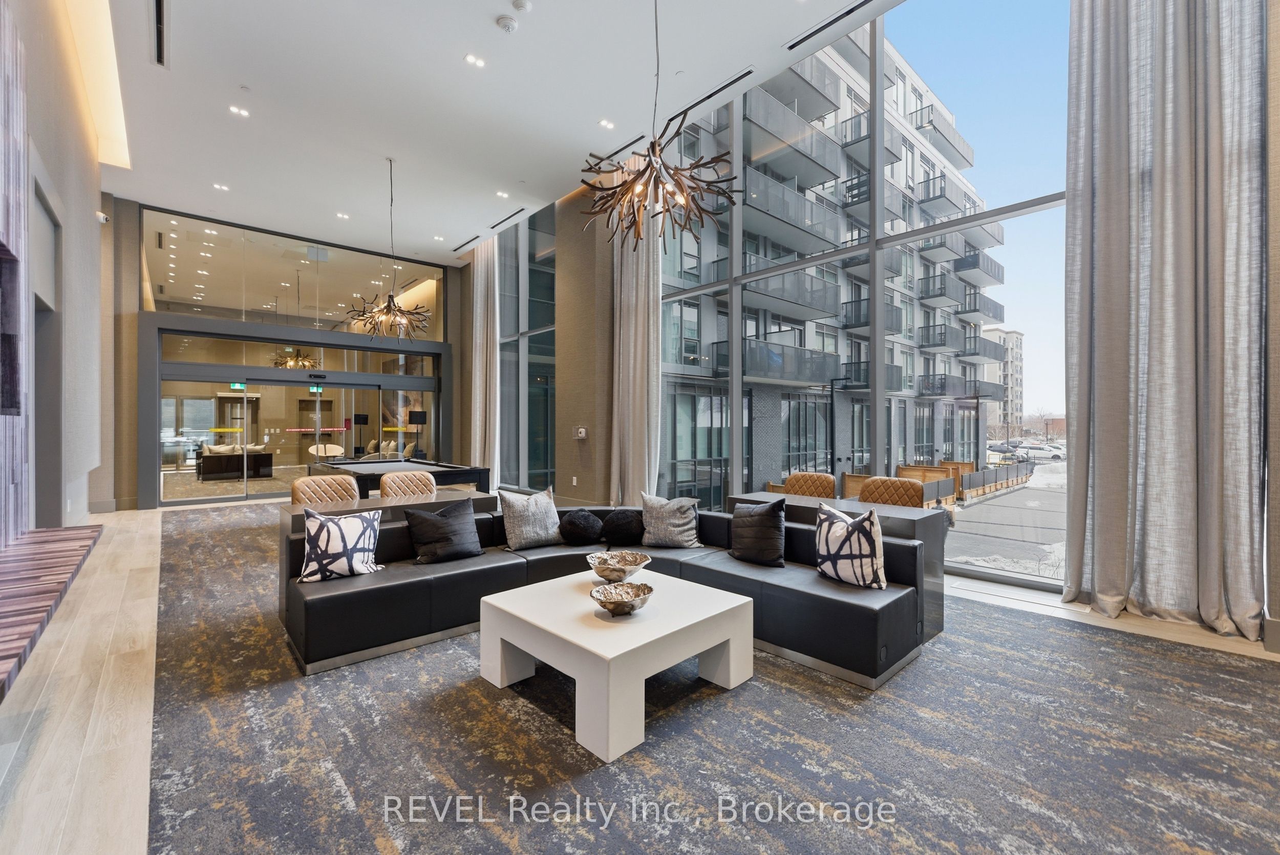 2450 Old Bronte Road 405, Oakville, ON L6M 5P6 photo 4