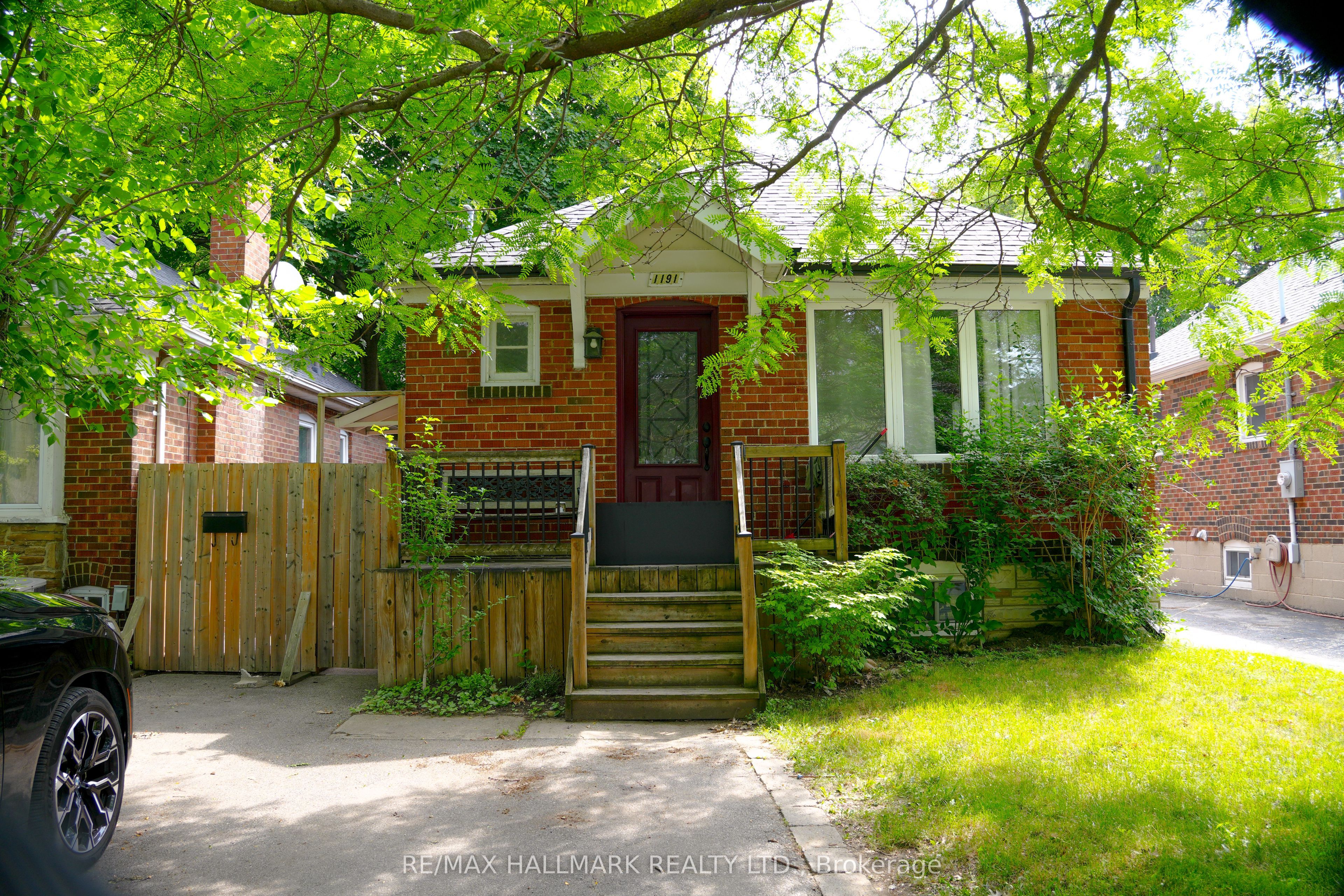 1191 Islington Avenue Basement, Toronto, ON M8Z 4S8