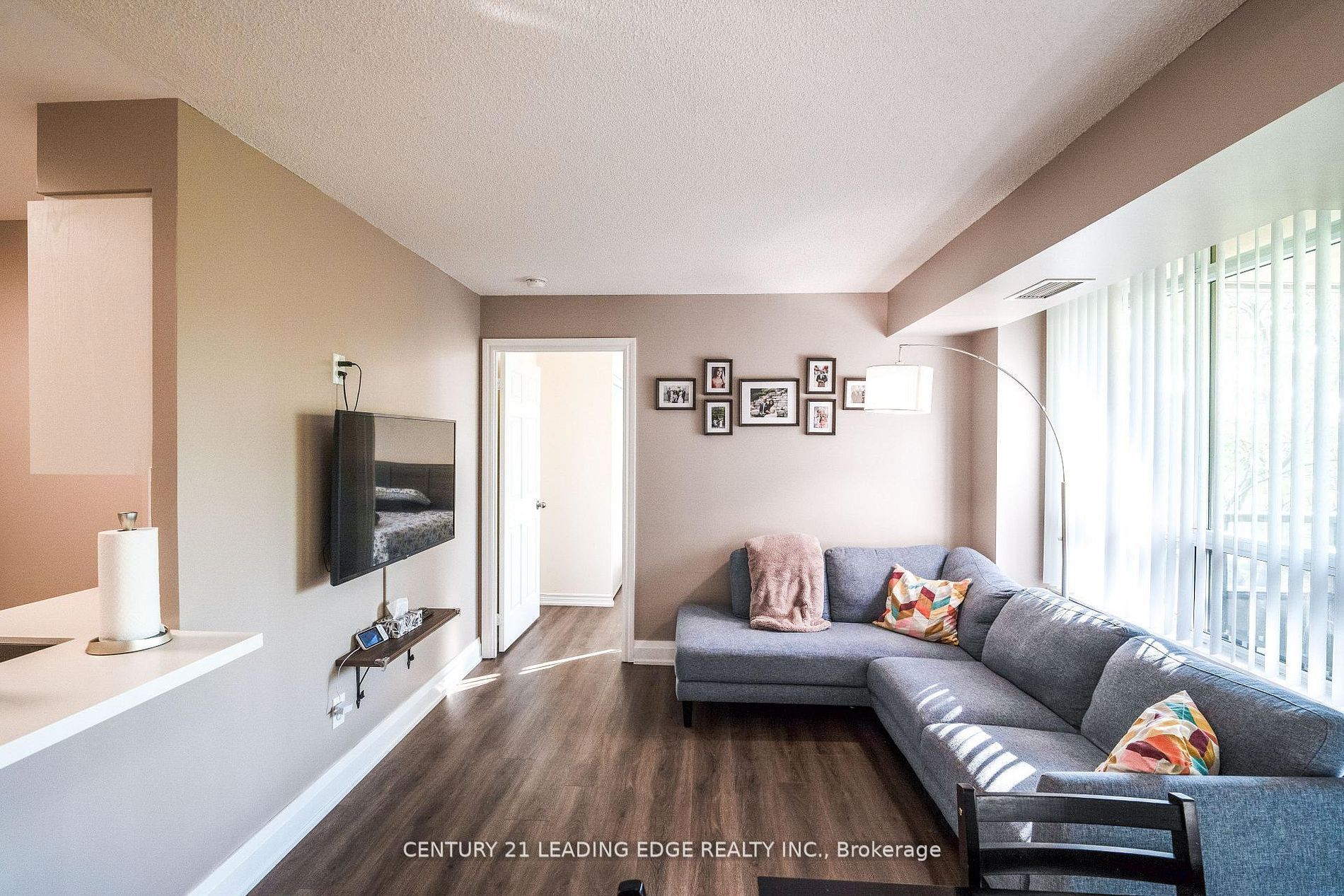 700 Humberwood Boulevard 219, Toronto, ON M9W 7J4 photo 3