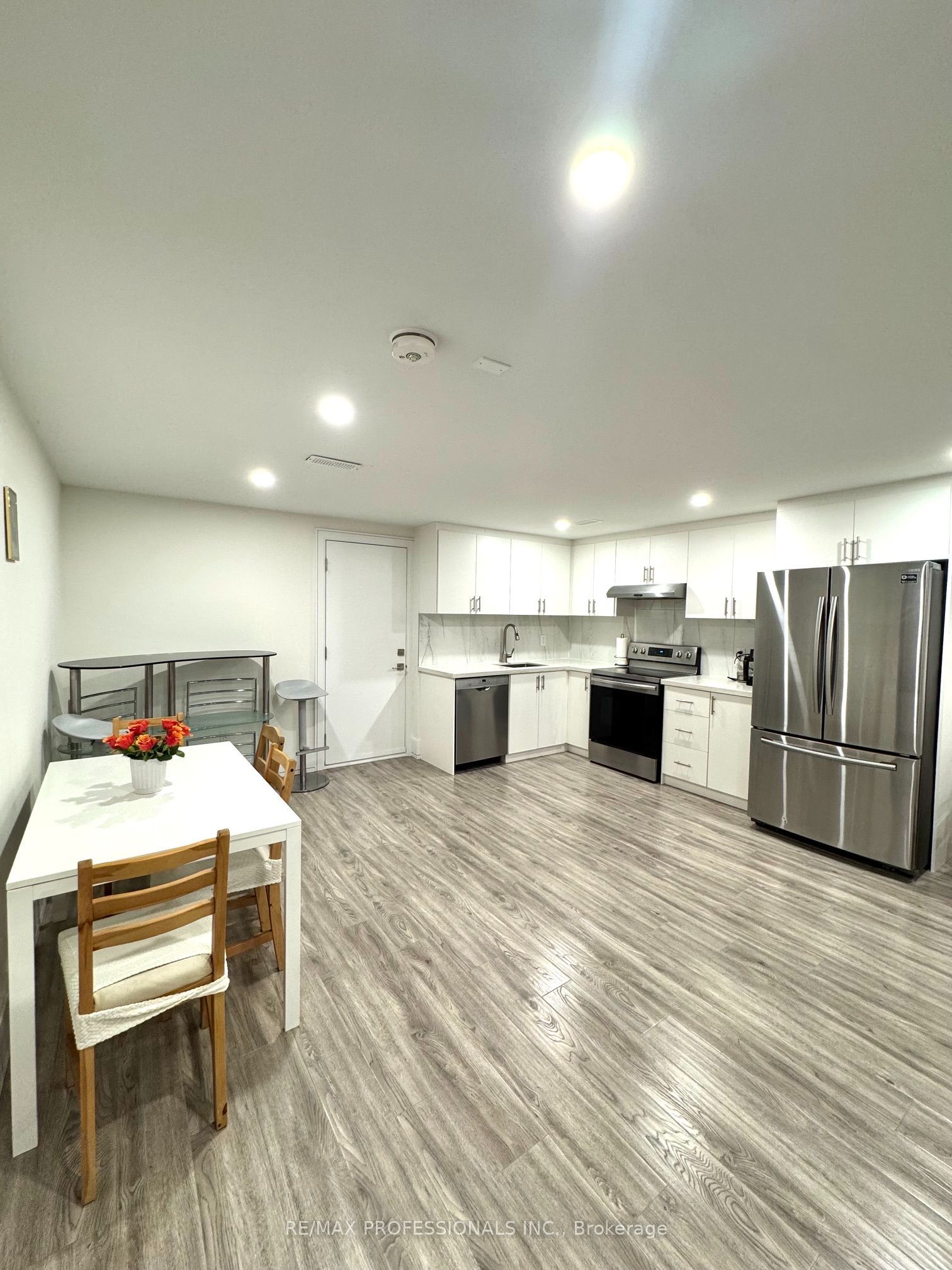 36 Mitre Place BSMT, Toronto, ON M9R 3C4 photo 5