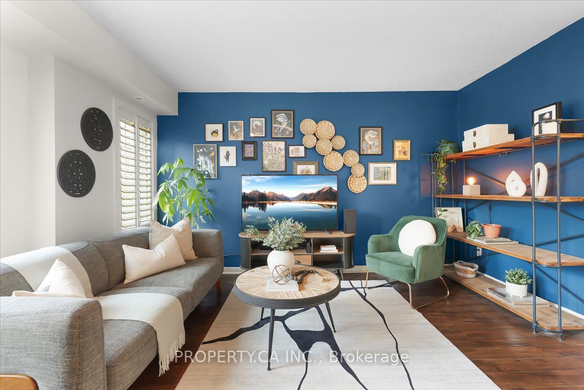 9 Windermere Avenue Th92, Toronto, ON M6S 5A4 photo 3
