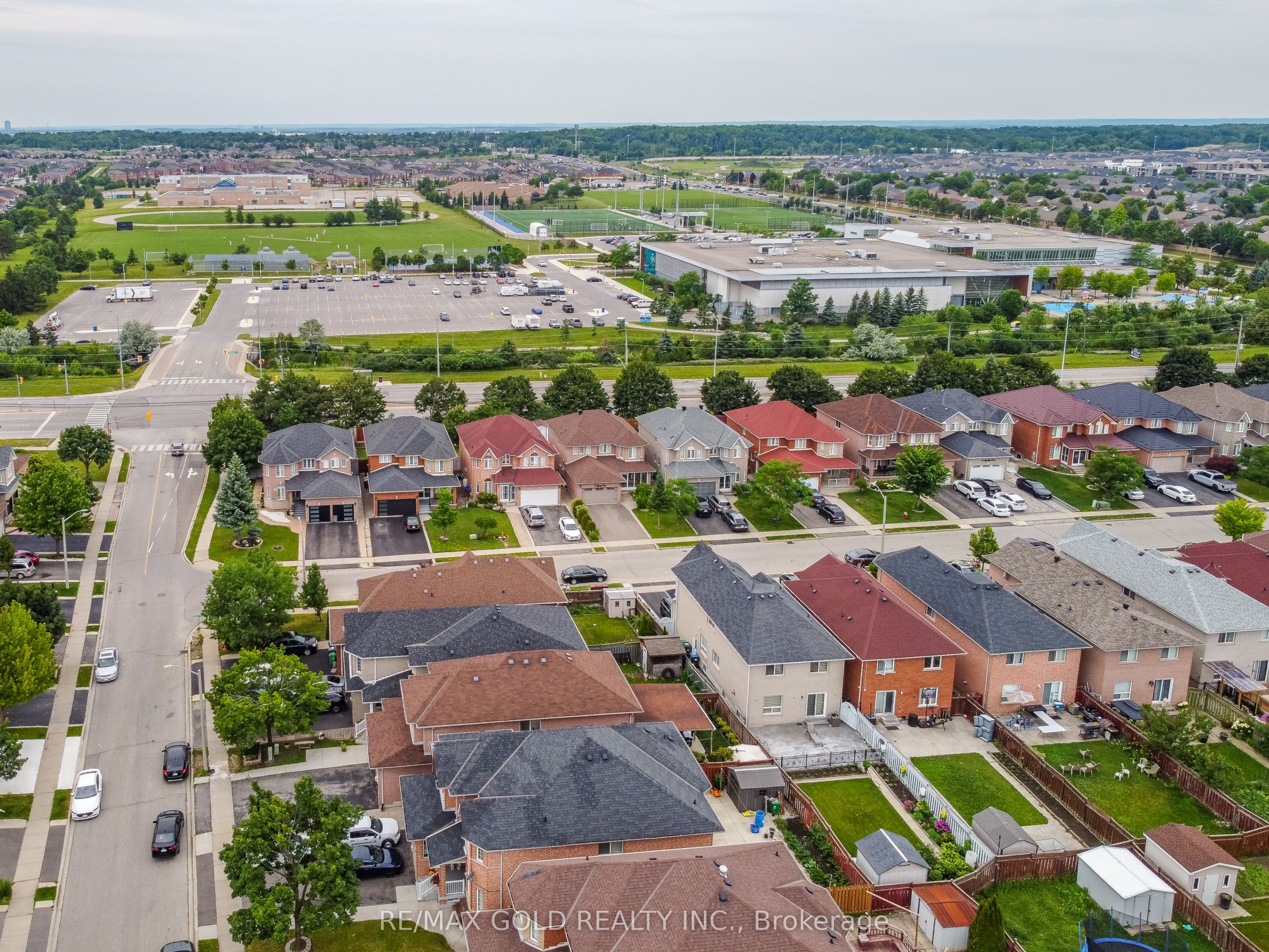 72 Rainforest Drive, Brampton, ON L6R 1B1 photo 4