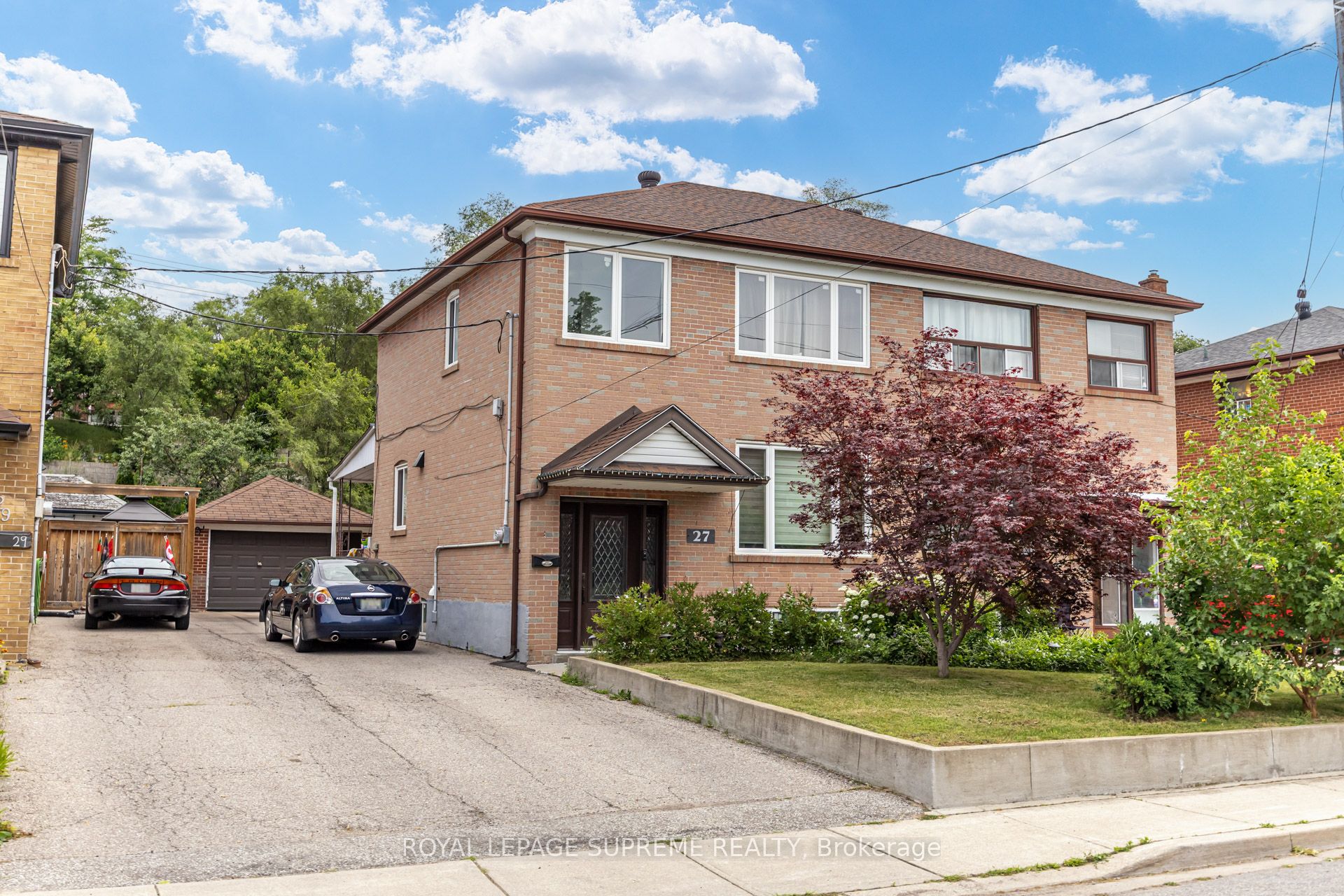 27 Dalrymple Drive, Toronto, ON M6N 4S2