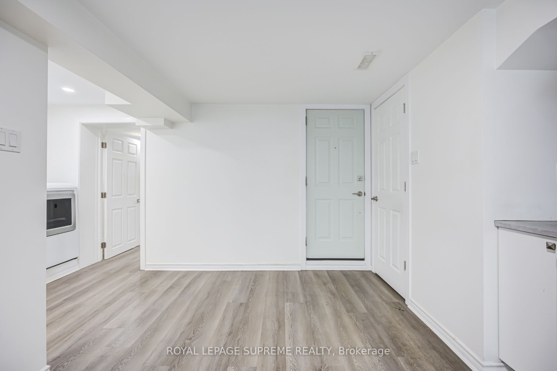 27 Dalrymple Drive, Toronto, ON M6N 4S2 photo 3