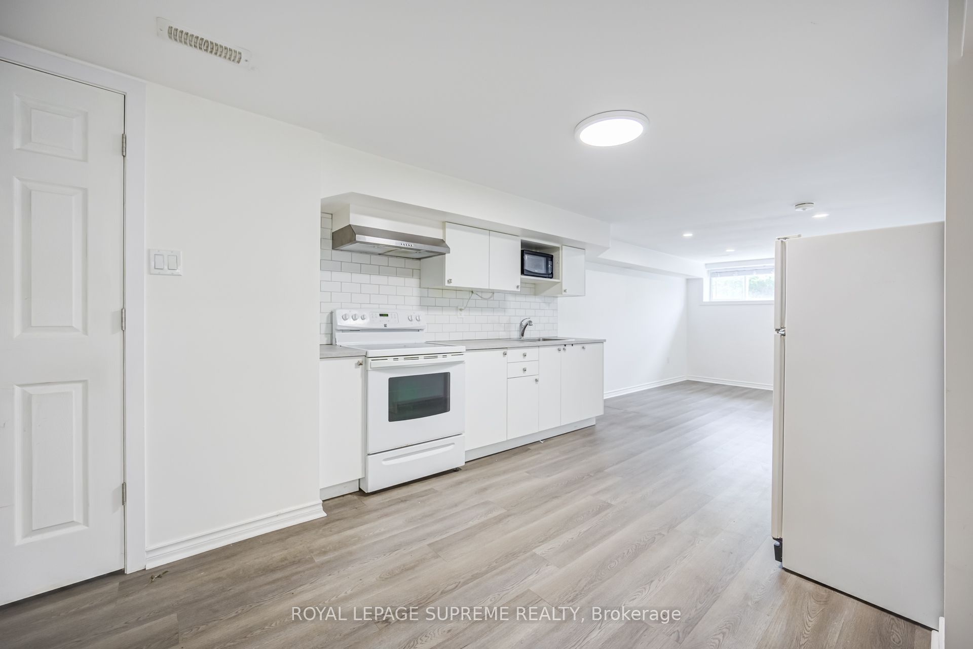 27 Dalrymple Drive, Toronto, ON M6N 4S2 photo 4