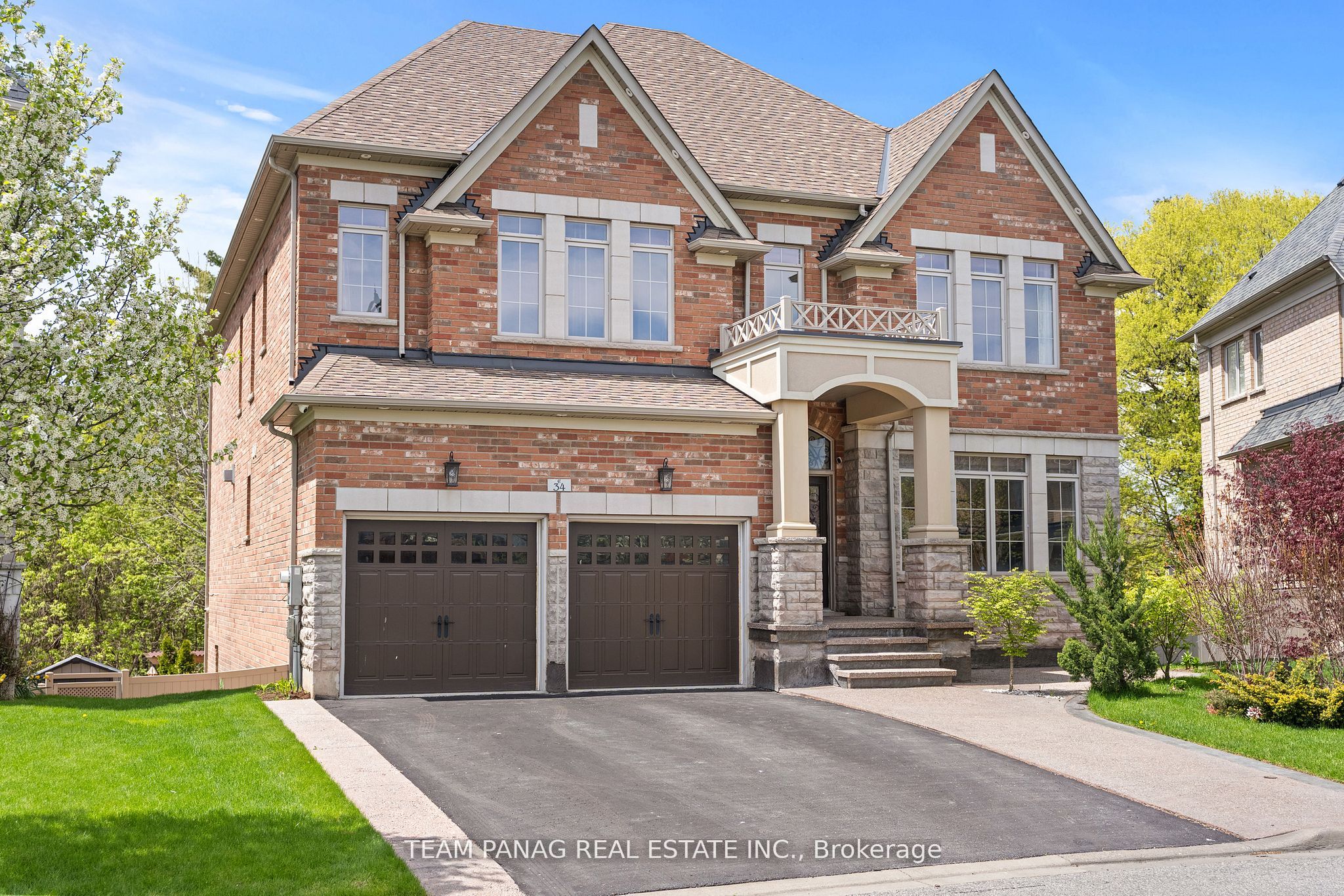 34 Cannington Crescent, Brampton, ON L6X 2Y5 photo 2