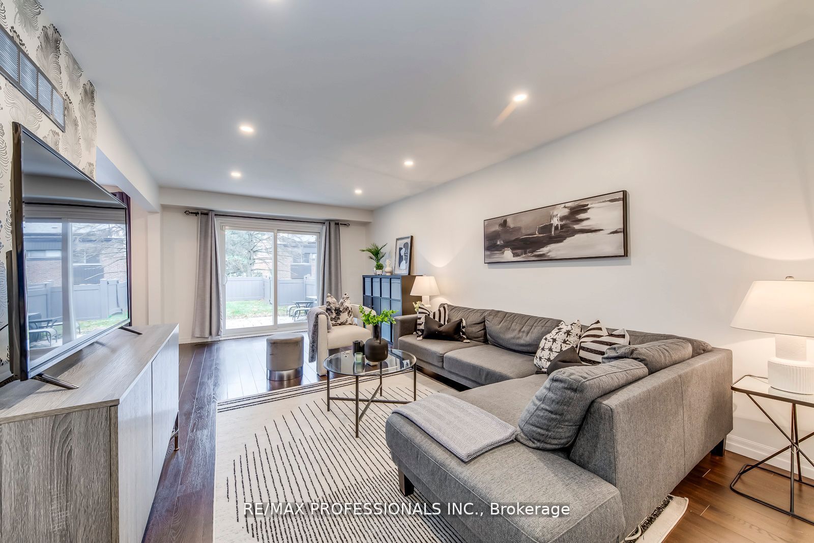 4345 Bloor Street W 51, Toronto, ON M9C 2A4 photo 4