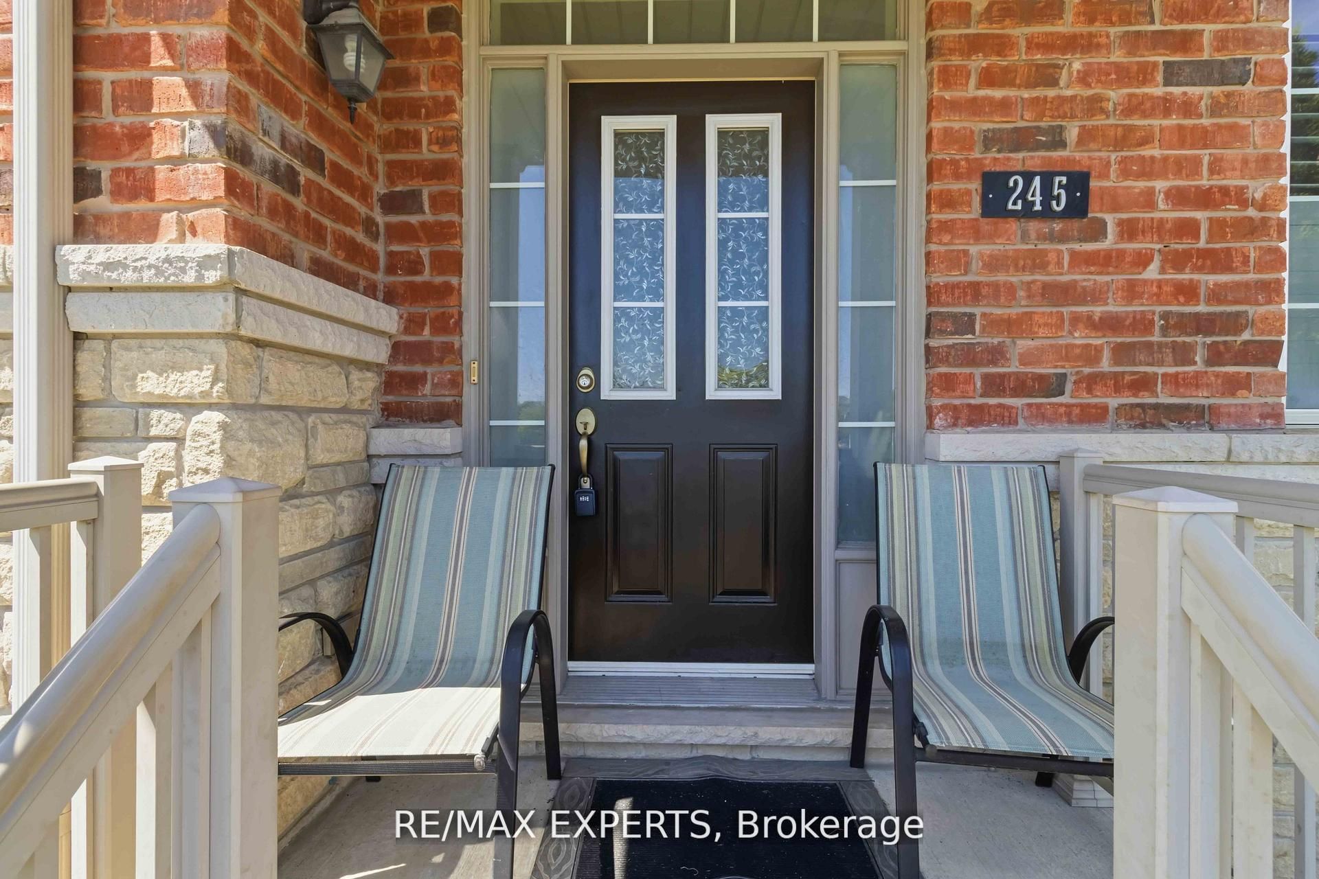 245 Isaac Devins Boulevard, Toronto, ON M9M 0B6 photo 3