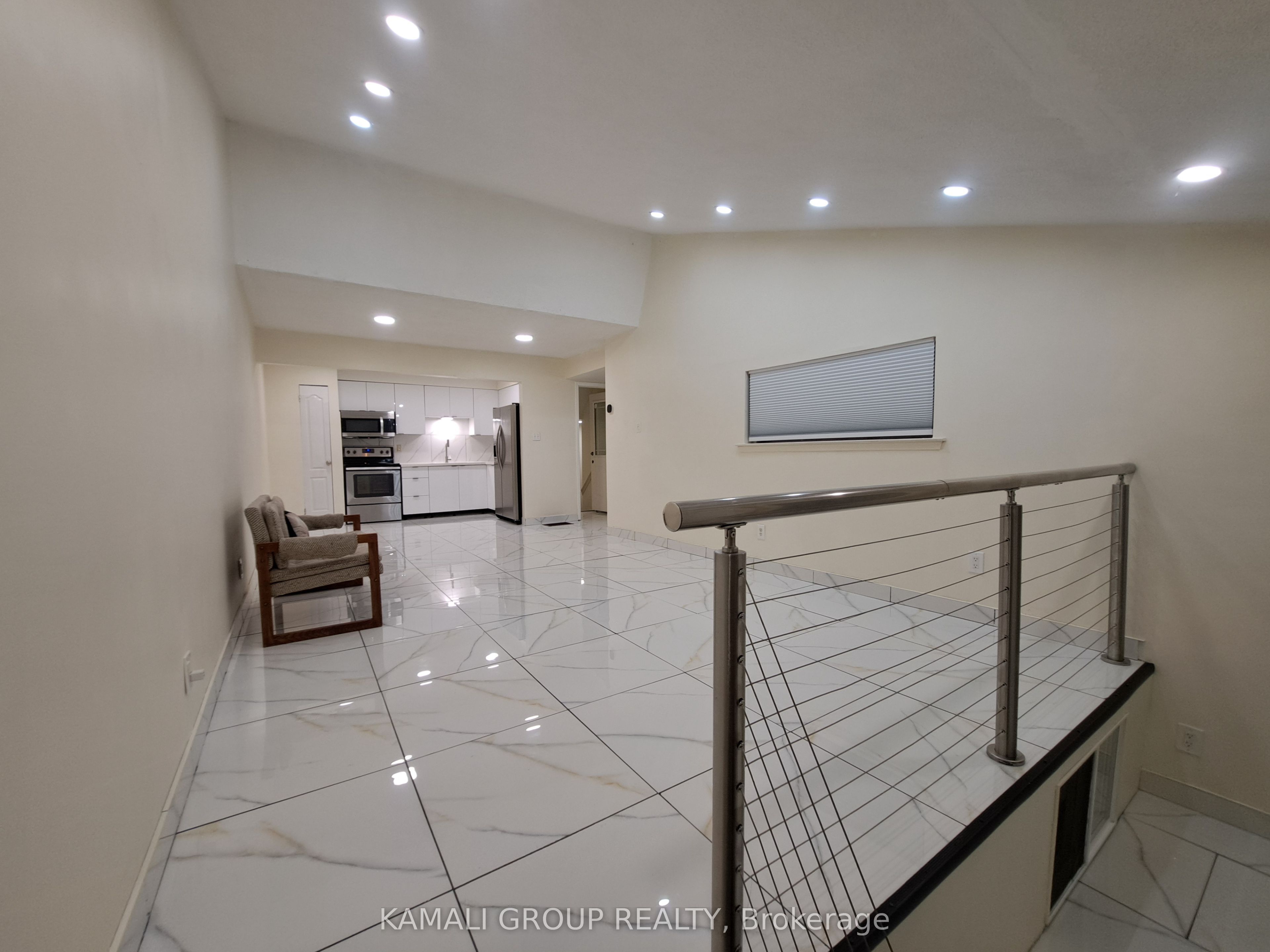 262 John Garland Boulevard, Toronto, ON M9V 1N8 photo 2