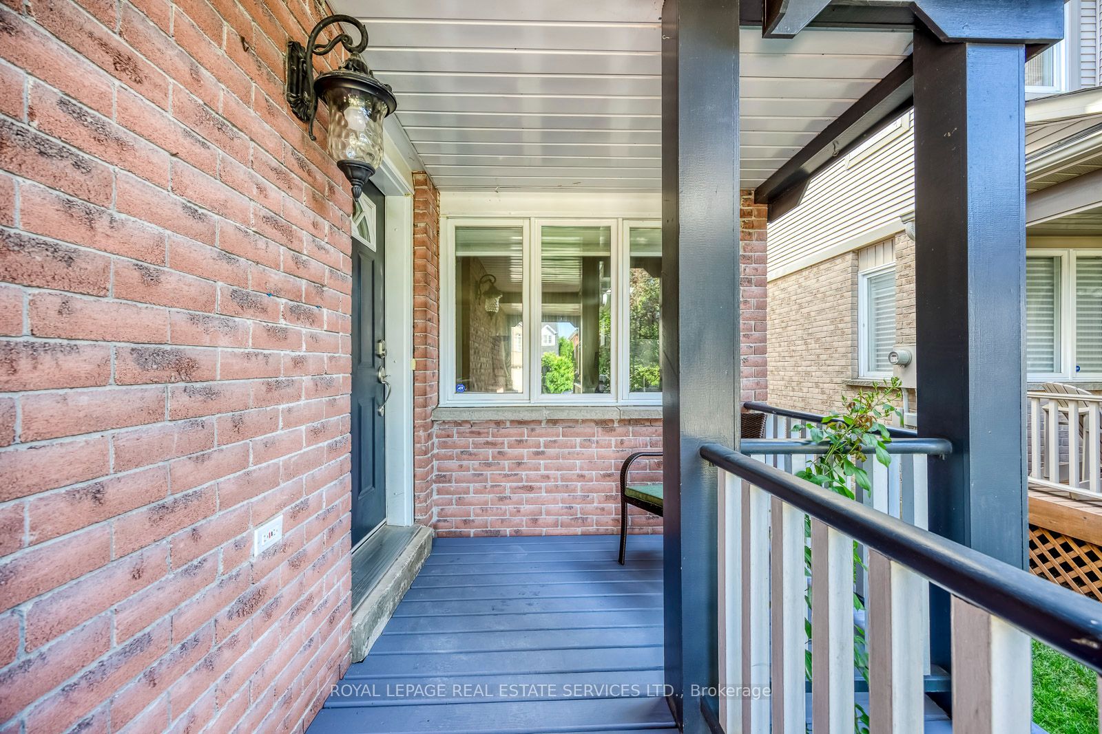 6121 Leeside Crescent, Mississauga, ON L5M 5K7 photo 3