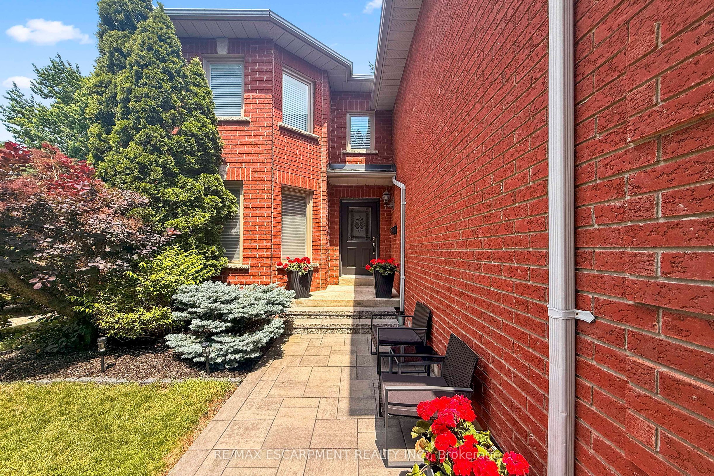1839 Fellen Place, Mississauga, ON L5J 4S4 photo 3