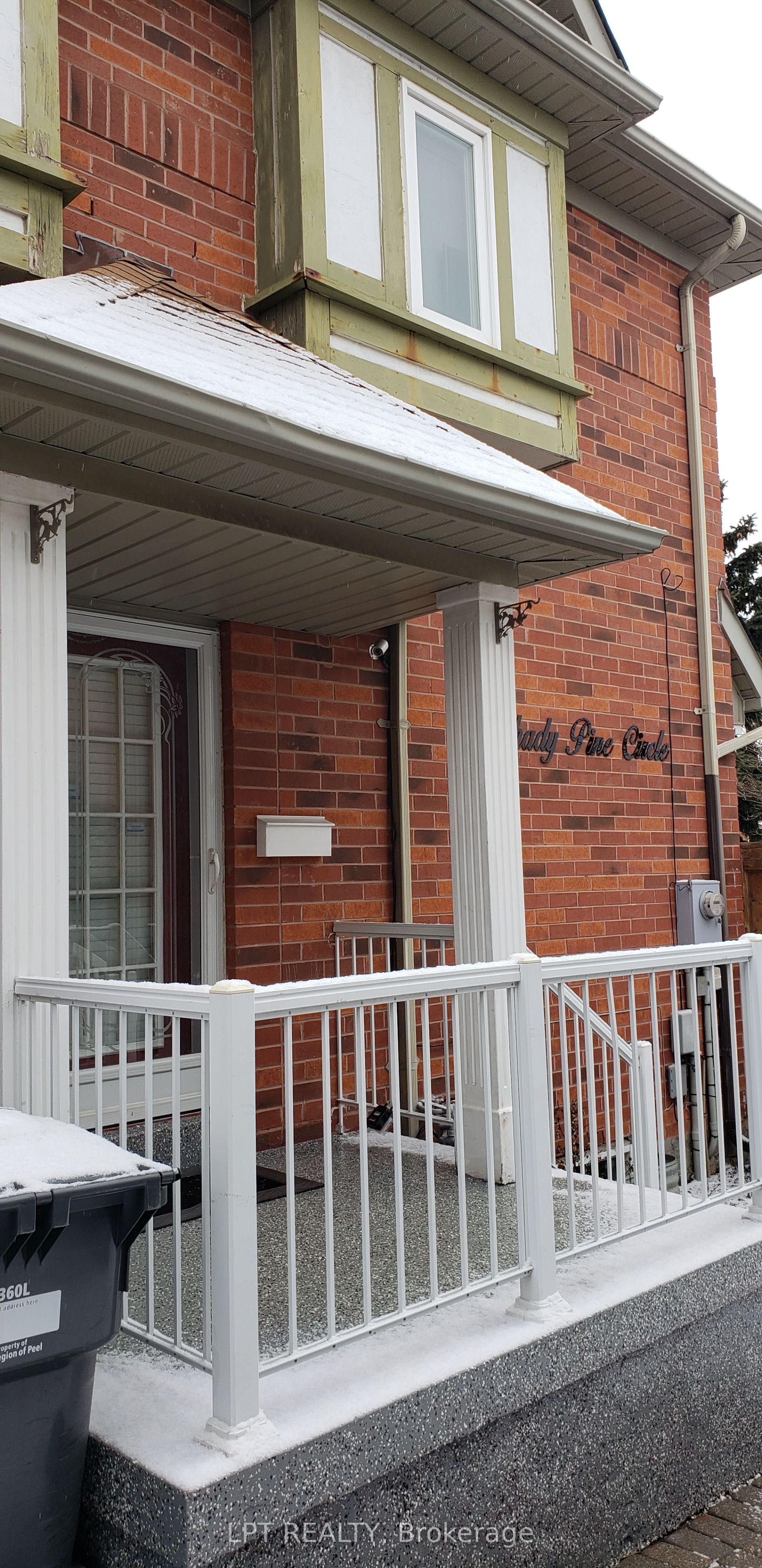 81 Shady Pine Circle, Brampton, ON L6R 1K3 photo 4