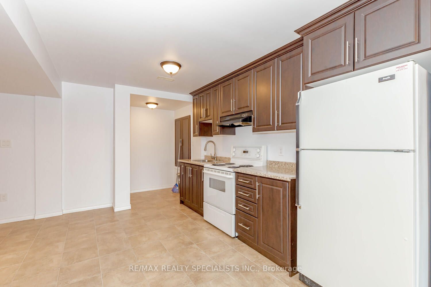 84 Tysonville Circle, Brampton, ON L7A 0B5 photo 3
