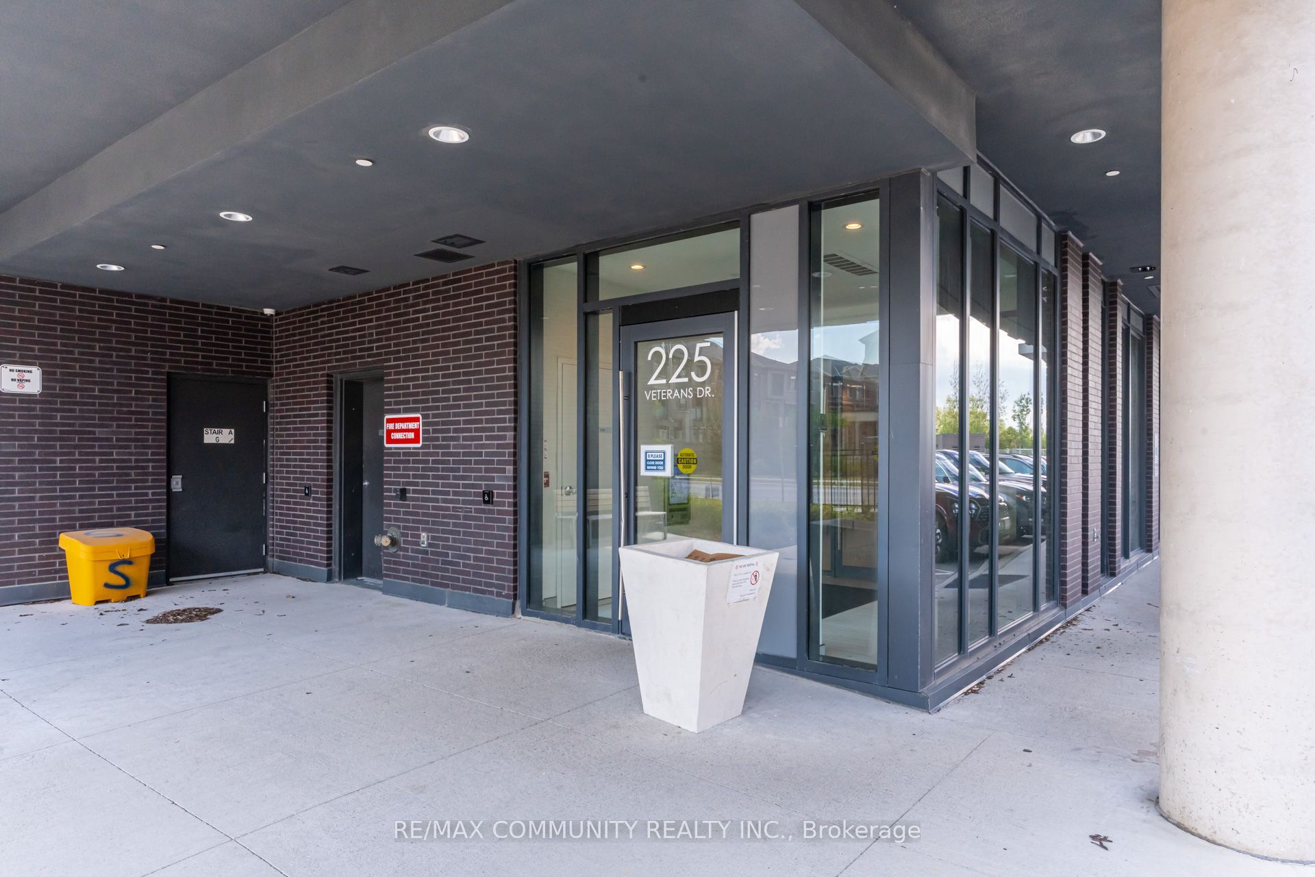 225 Veterans Drive 1206, Brampton, ON L7A 5L7 photo 5