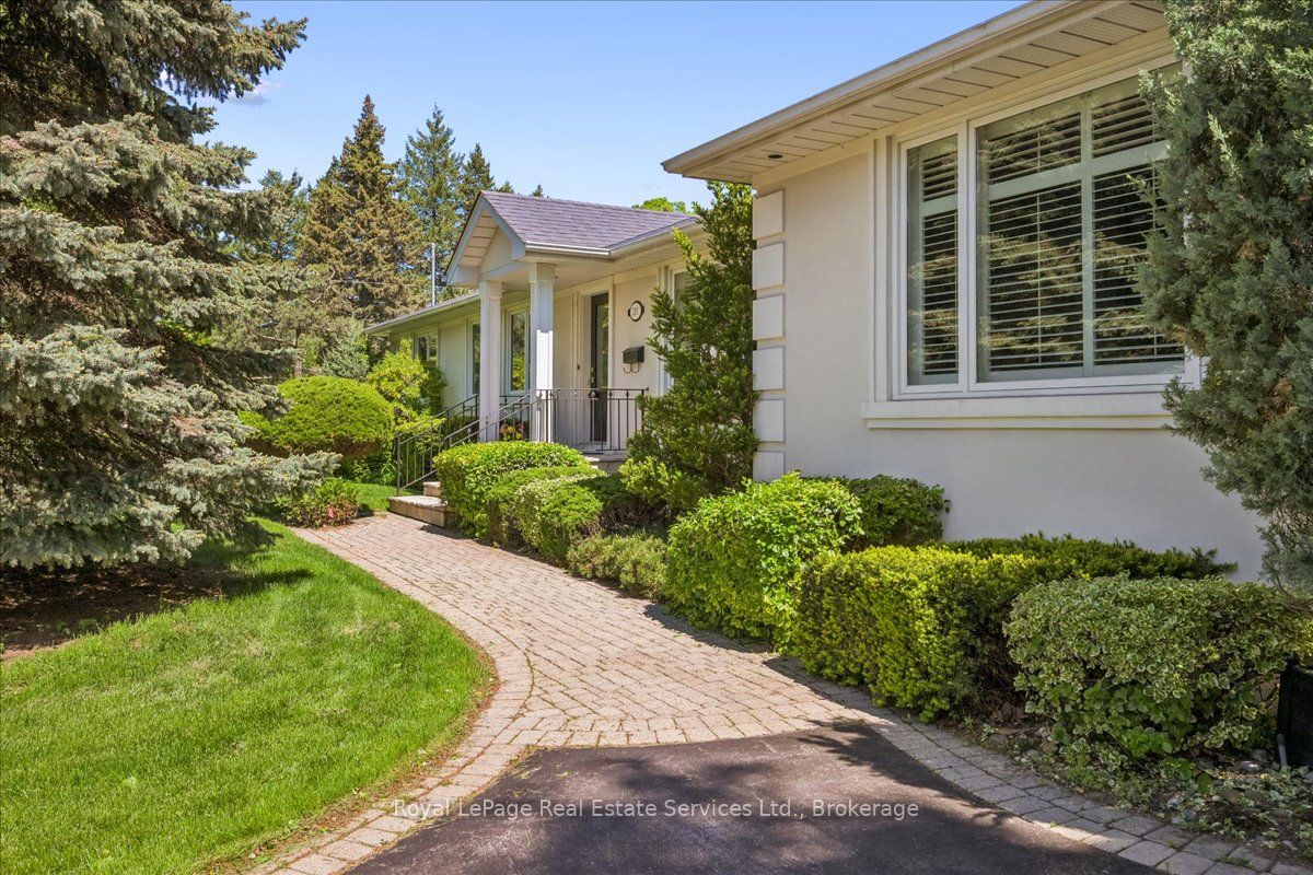 281 Pinehurst Drive, Oakville, ON L6J 4X2 photo 5