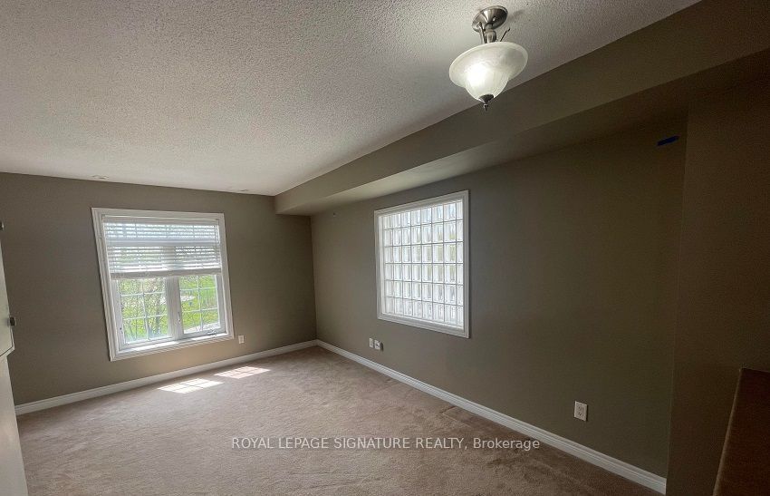 870 Jane Street 218, Toronto, ON M6N 4C2 photo 5