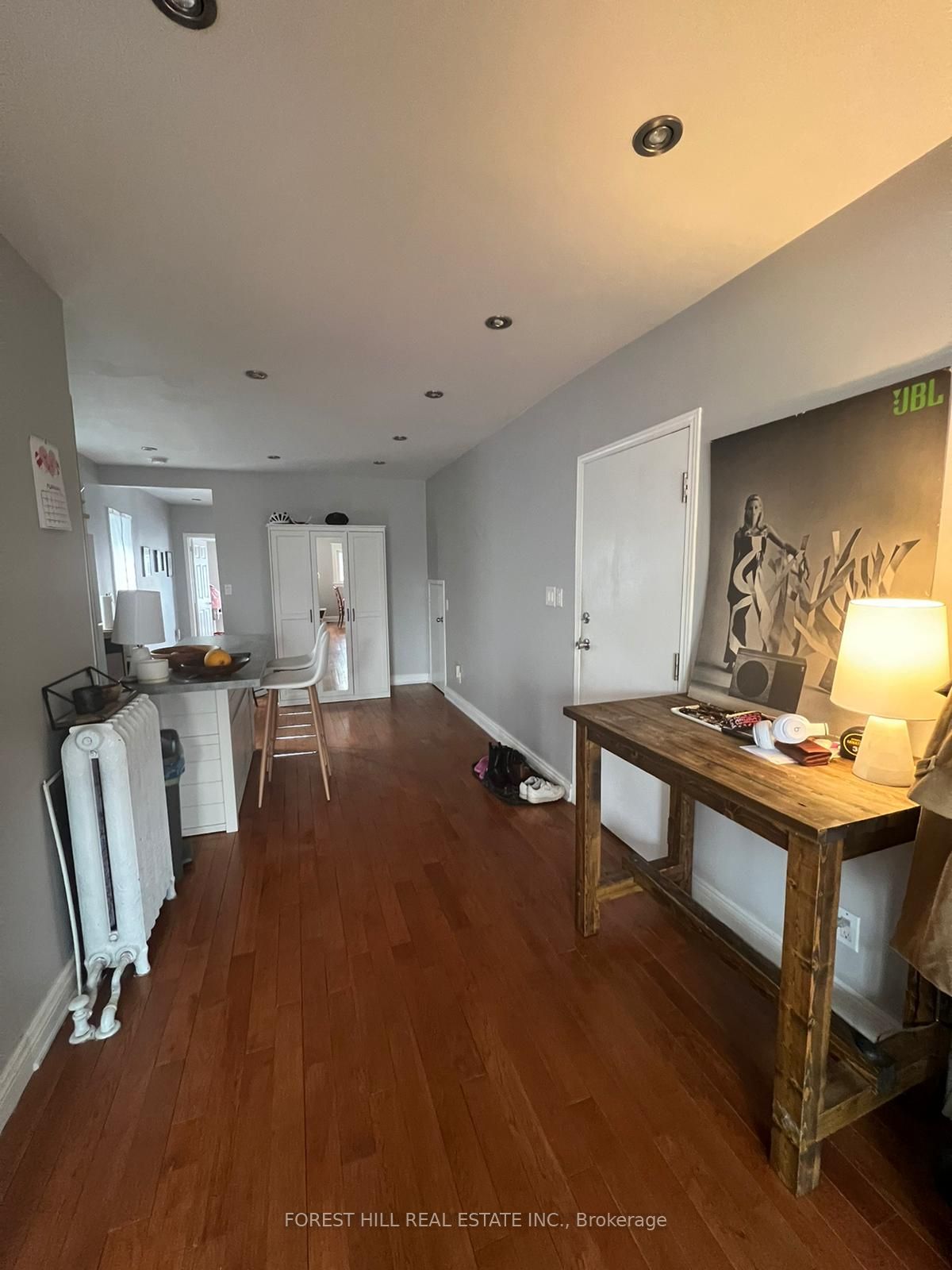 12 Salem Avenue 2, Toronto, ON M6H 3C1