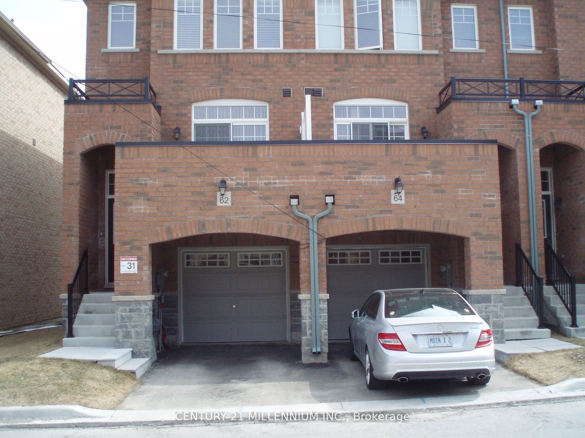 62 Magdalene Crescent, Brampton, ON L6Z 0G8 photo 2