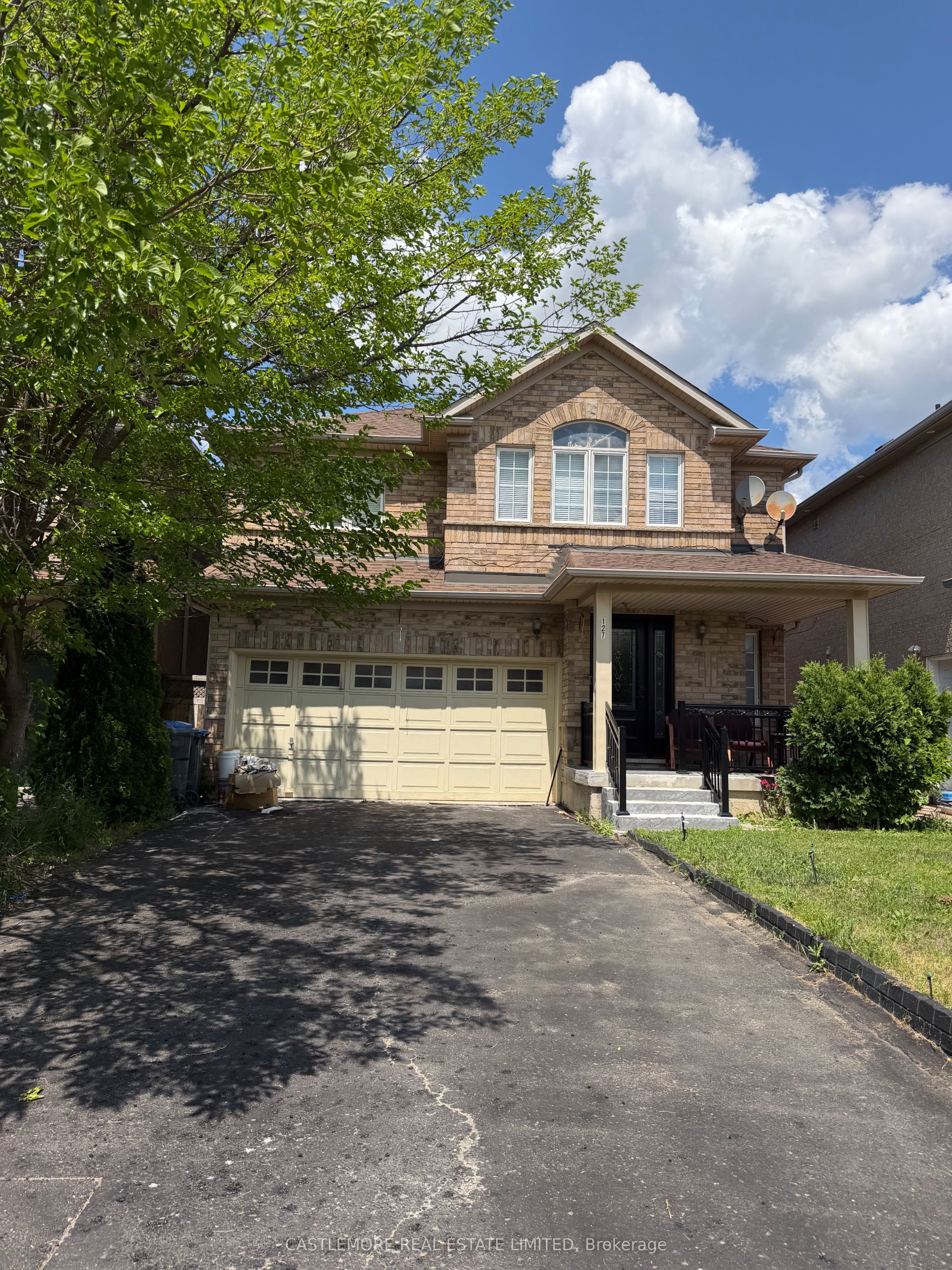 127 Brisdale Drive, Brampton, ON L7A 2H2