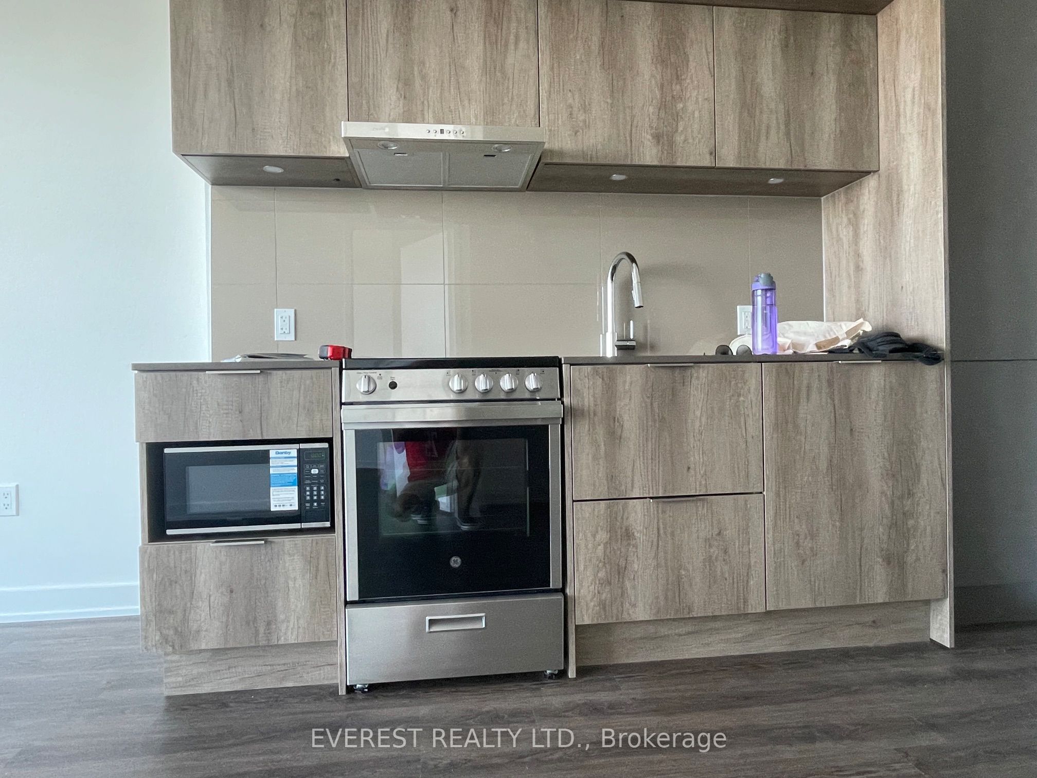 448 Burnhamthorpe Road W 6512, Mississauga, ON L4W 2A6
