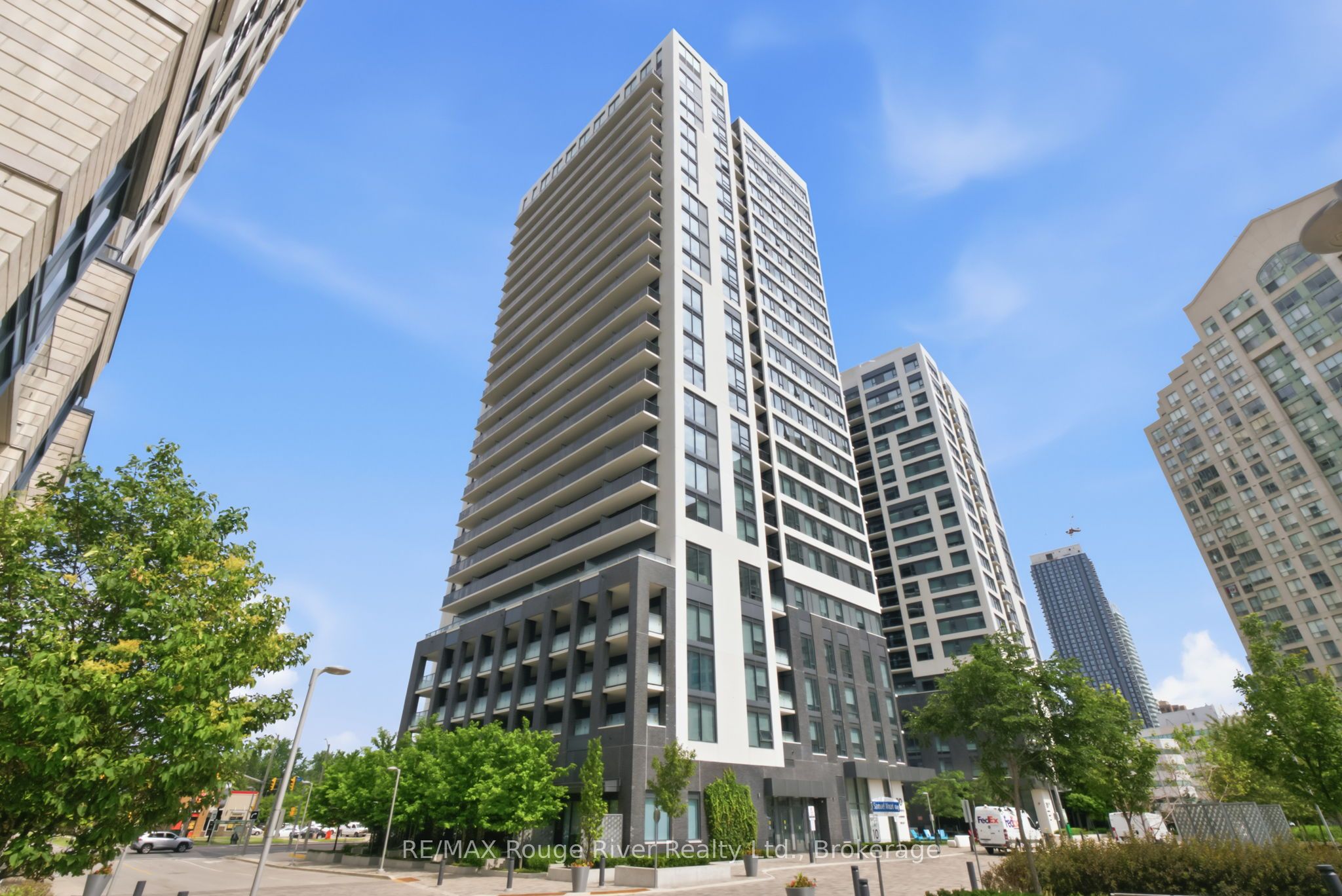 30 Samuel Wood Way 1005, Toronto, ON M9B 0C9