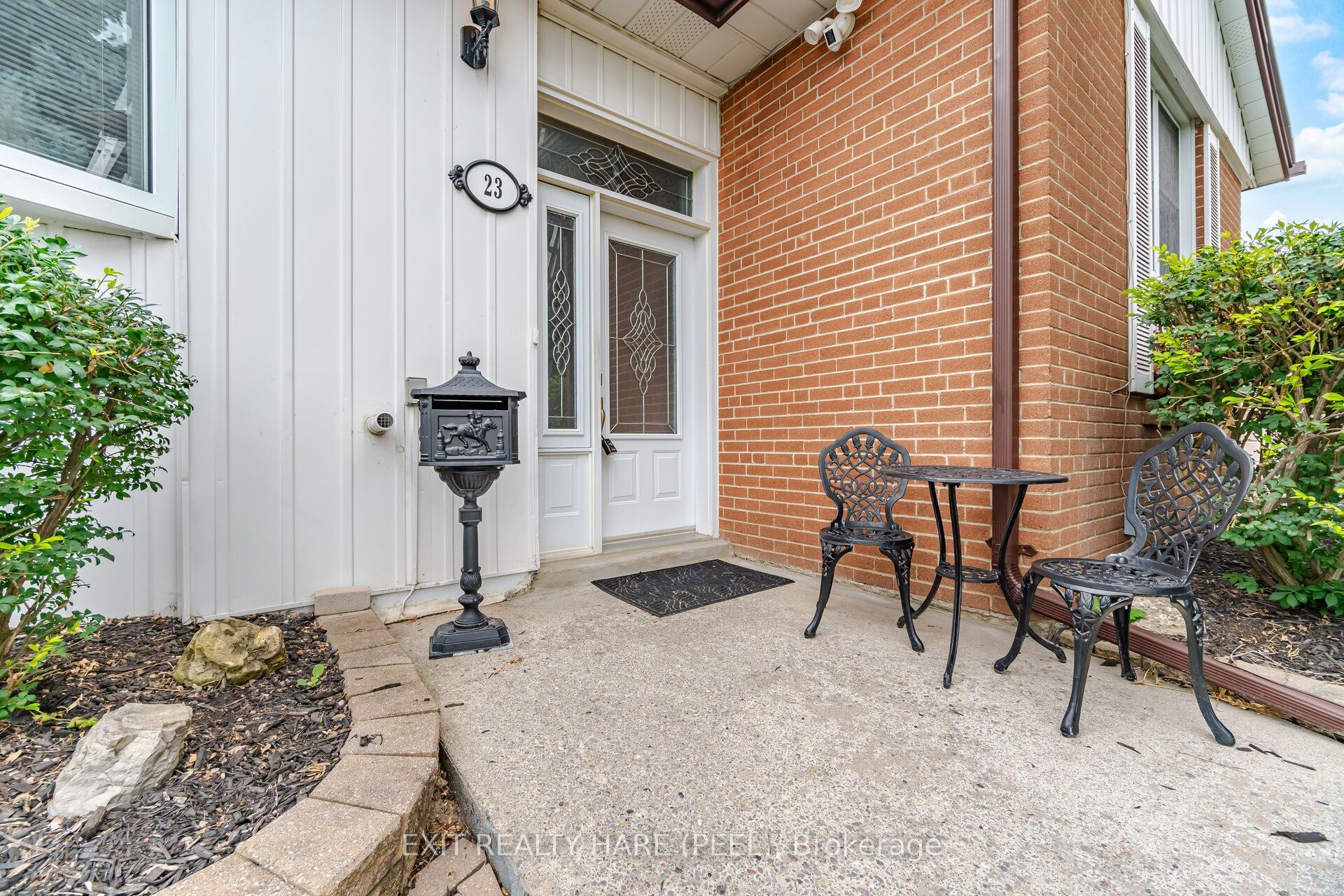 23 Kimbark Drive, Brampton, ON L6X 2A2 photo 3
