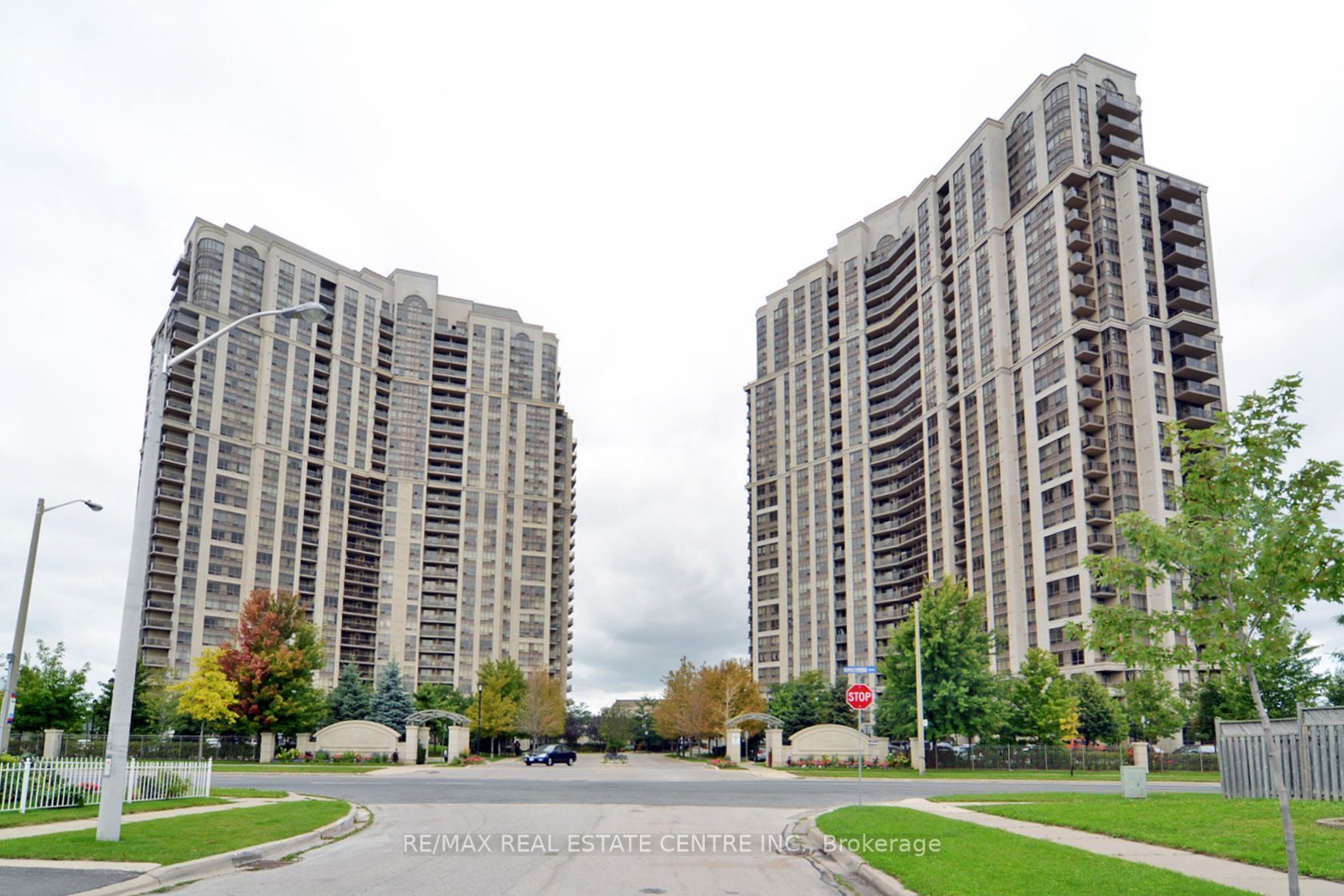 700 Humberwood Boulevard 2624, Toronto, ON M9W 7J4