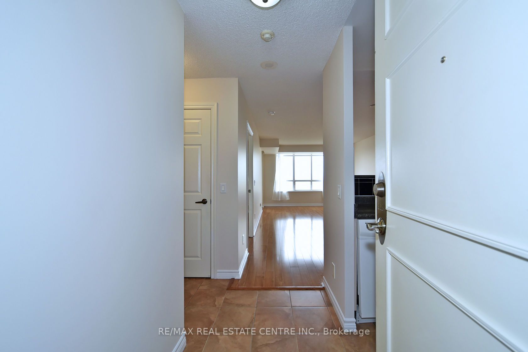 700 Humberwood Boulevard 2624, Toronto, ON M9W 7J4 photo 3