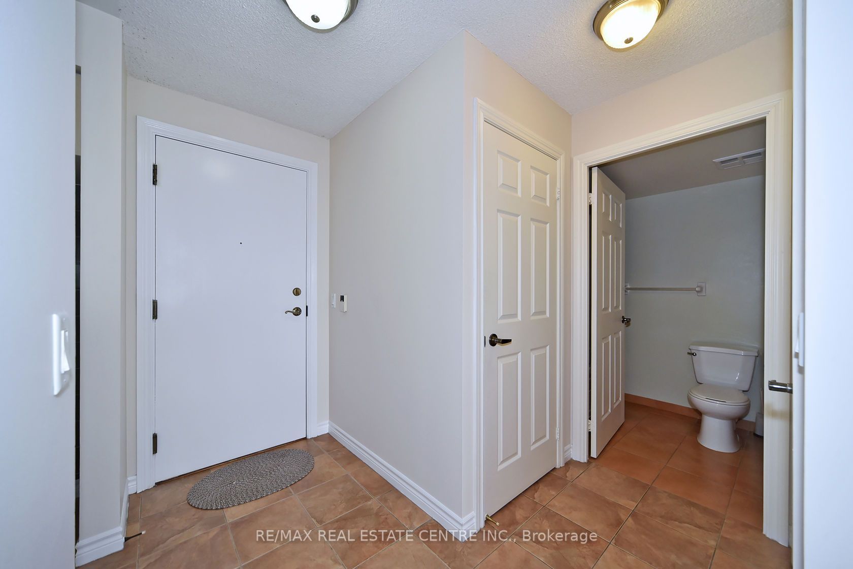 700 Humberwood Boulevard 2624, Toronto, ON M9W 7J4 photo 5