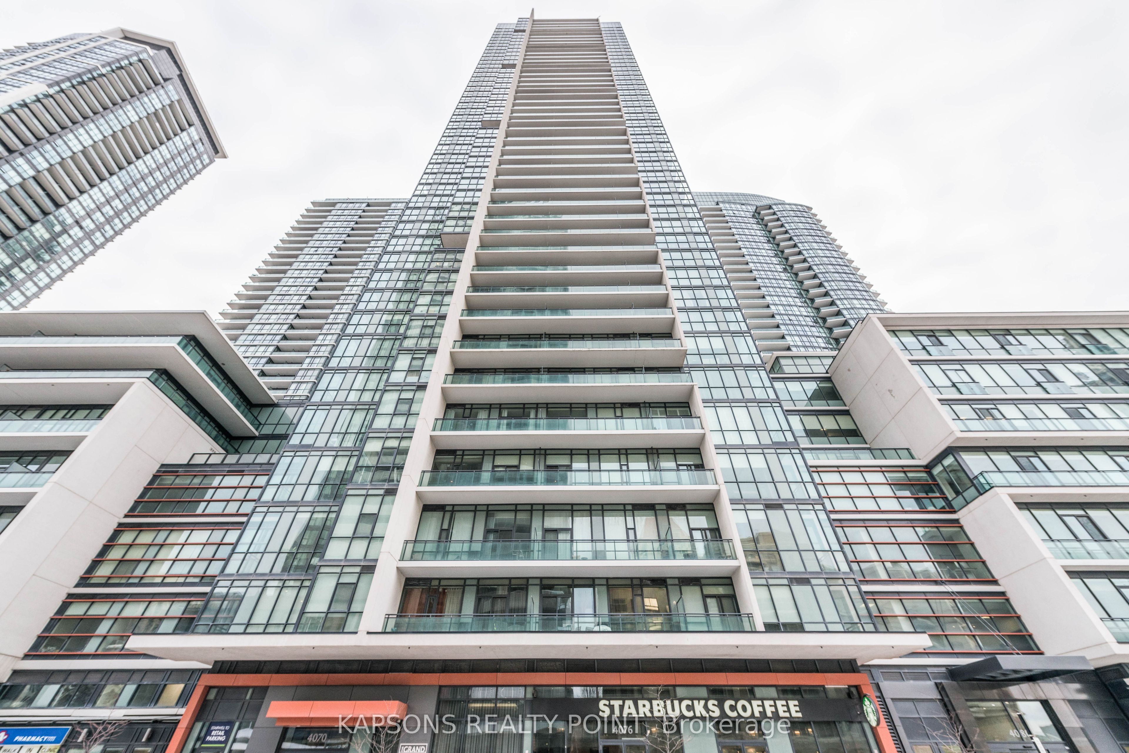 4070 Confederation Parkway 2204, Mississauga, ON L5B 0E9