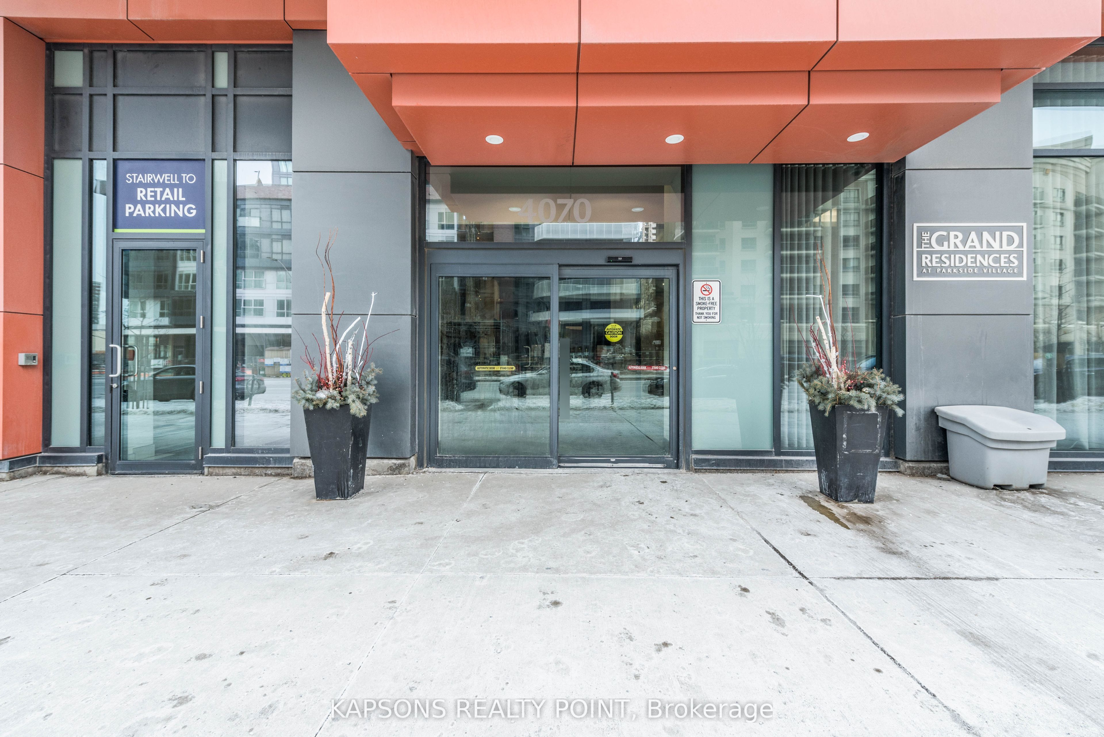 4070 Confederation Parkway 2204, Mississauga, ON L5B 0E9 photo 2