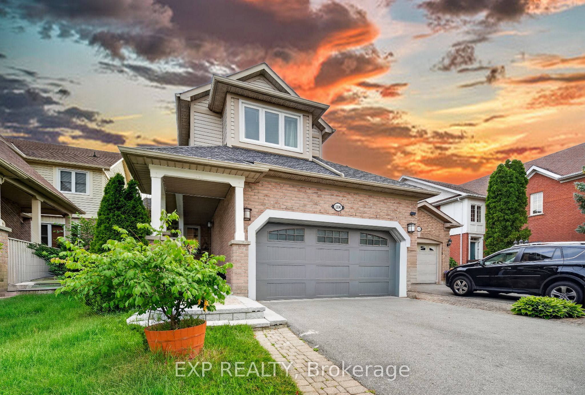 5896 Chorley Place Upper, Mississauga, ON L5M 5L7