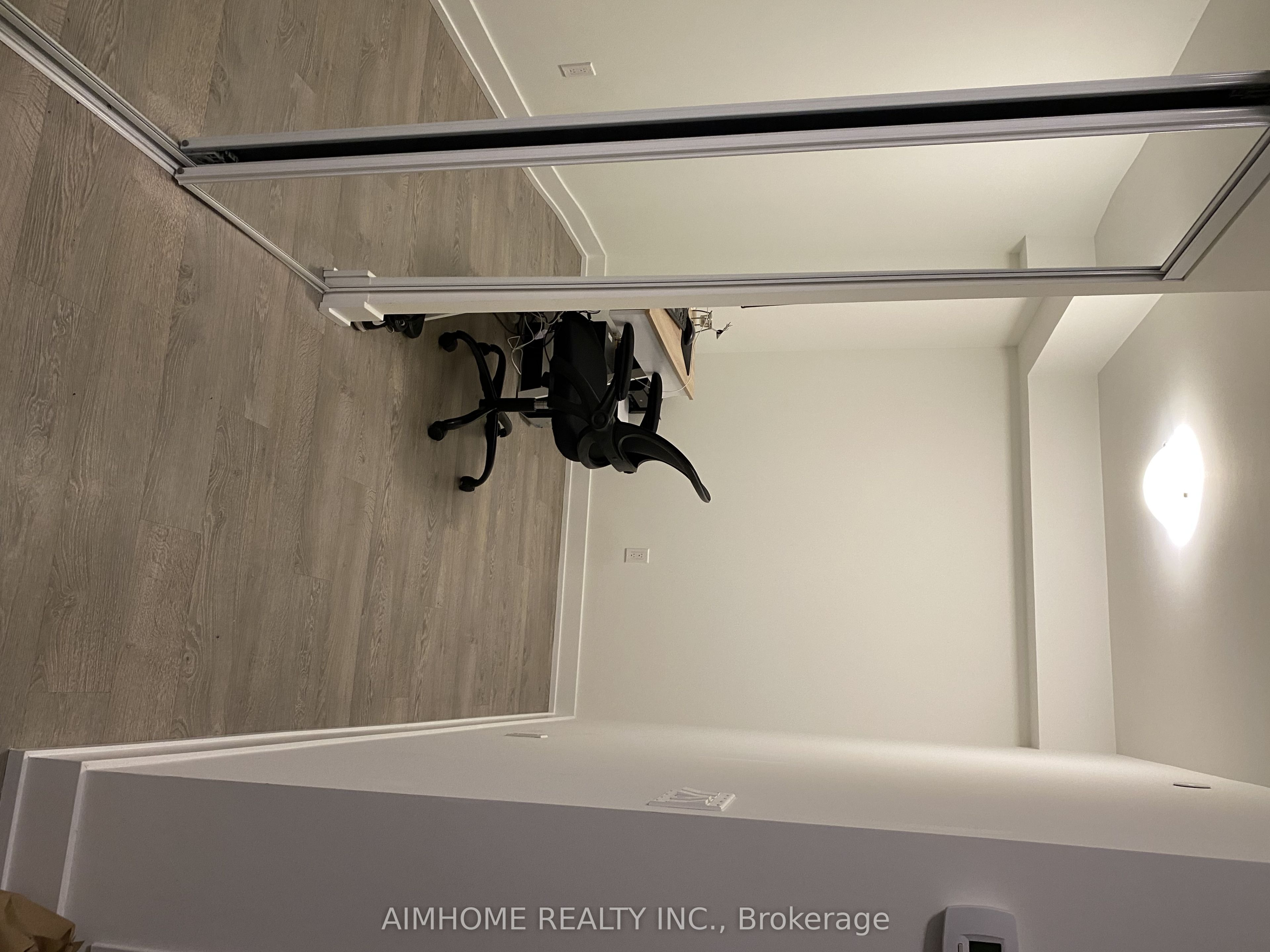 5 Mabelle Avenue 432, Toronto, ON M9A 0C8 photo 2