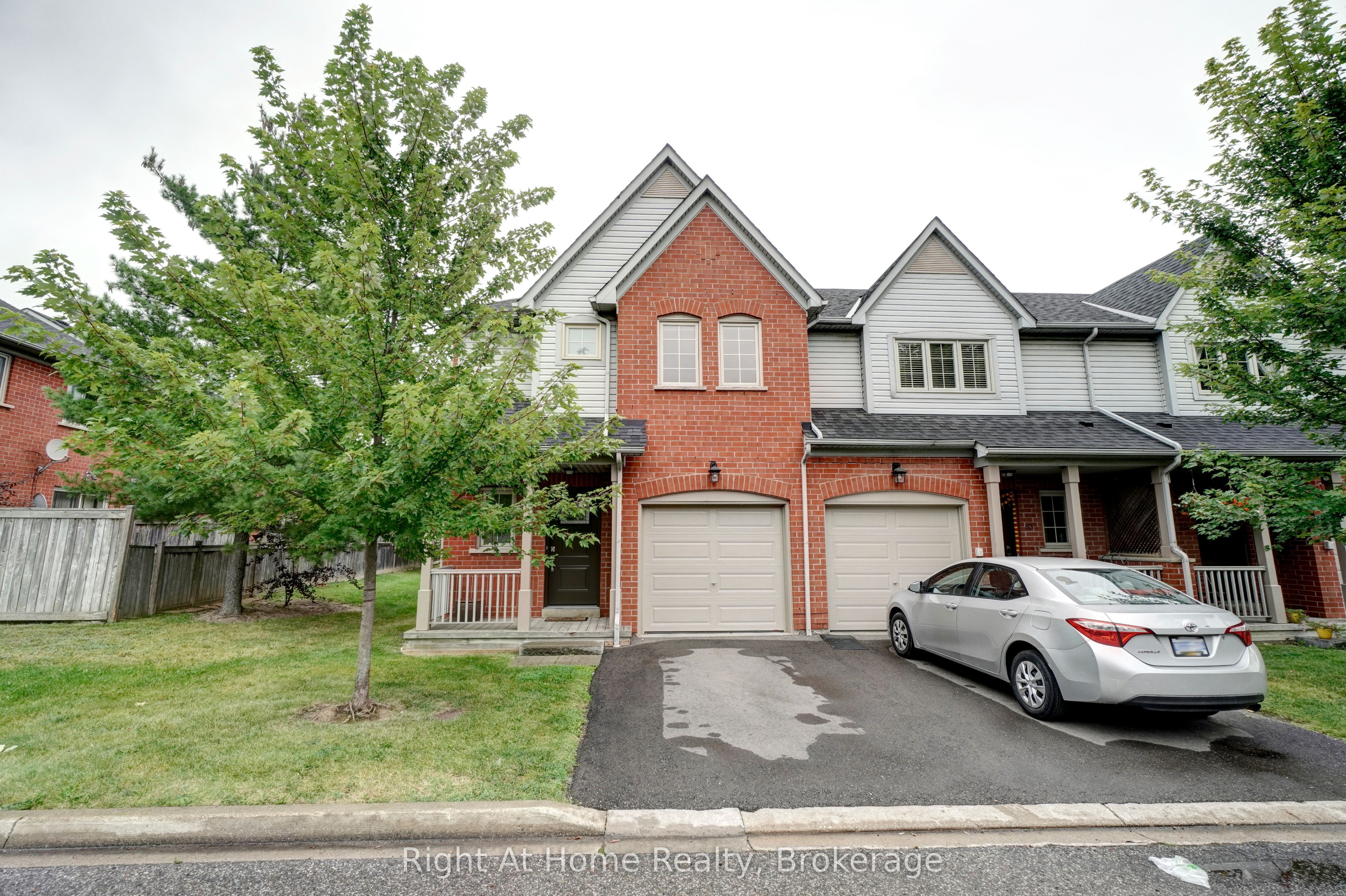 5223 Fairford Crescent 51, Mississauga, ON L5V 2M6 photo 2