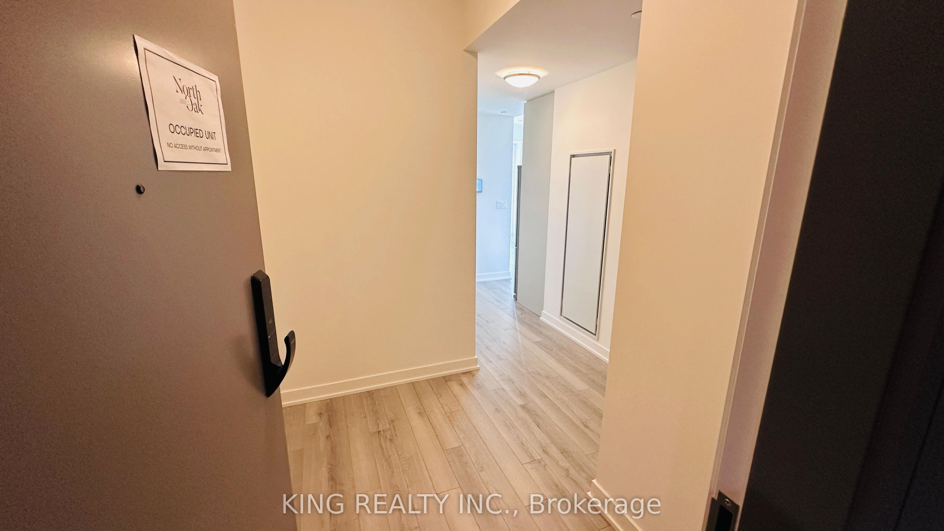 3079 Trafalgar Road 1802, Oakville, ON L6H 8C5 photo 3