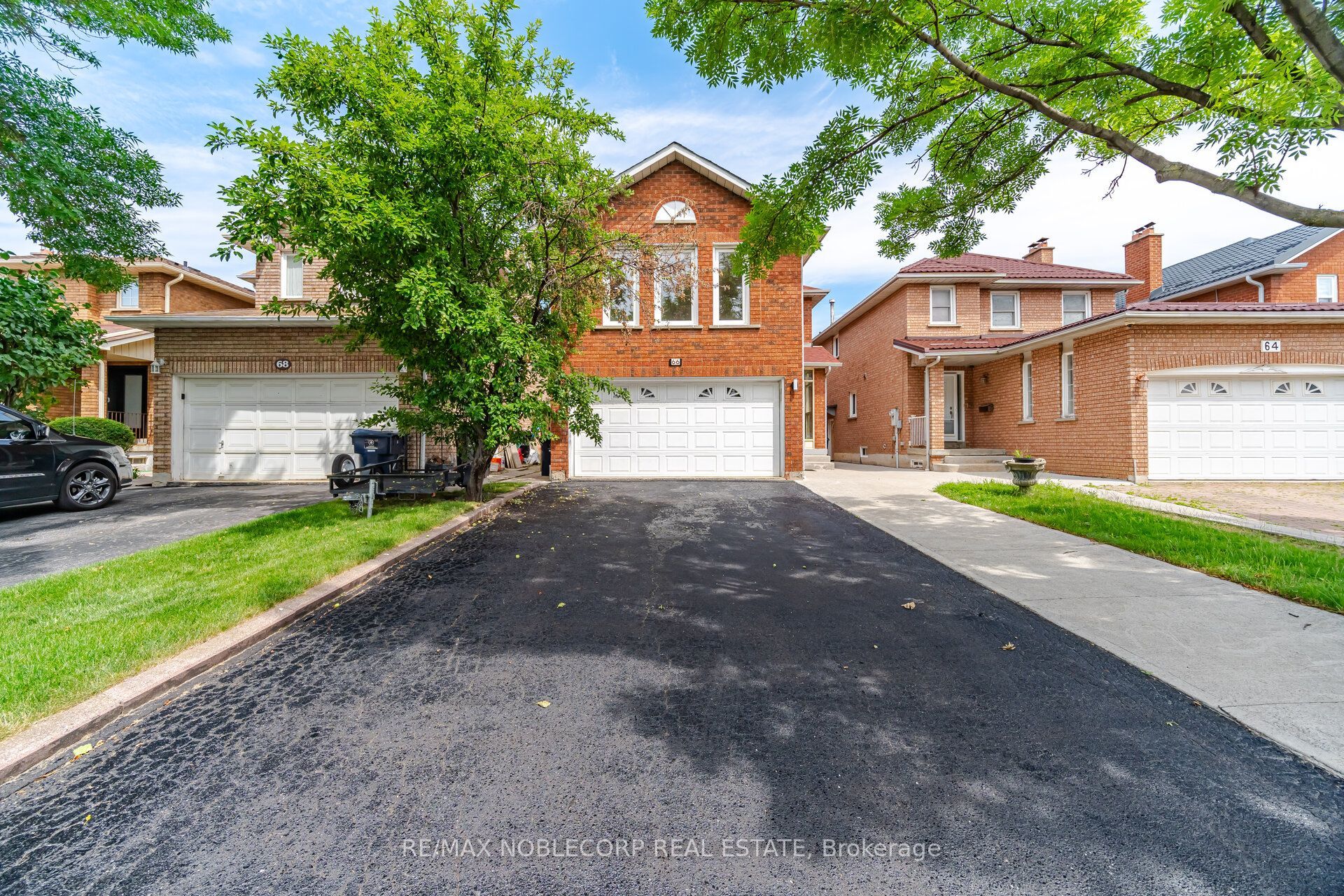 66 Cinrickbar Drive, Toronto, ON M9W 6X3