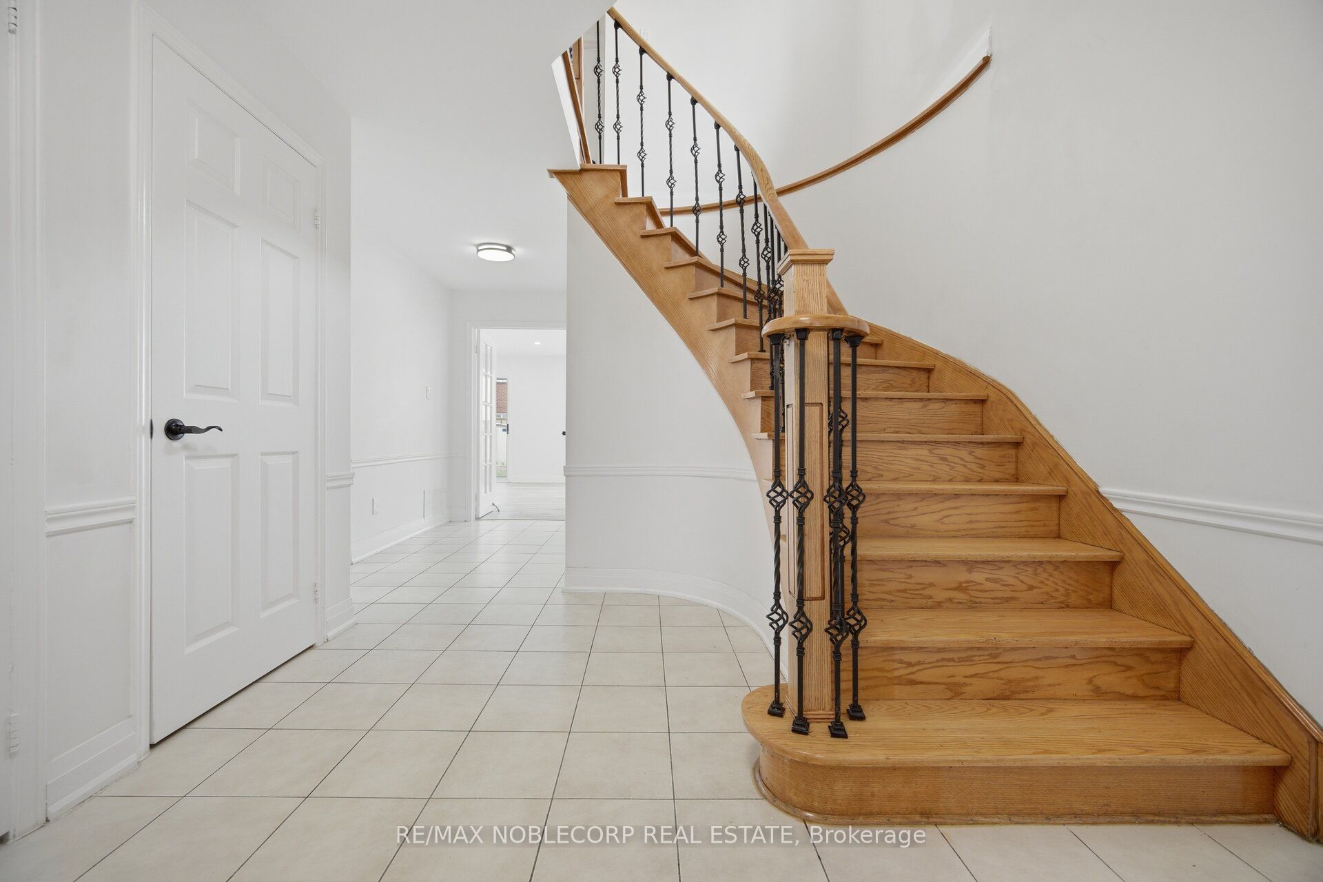 66 Cinrickbar Drive, Toronto, ON M9W 6X3 photo 4