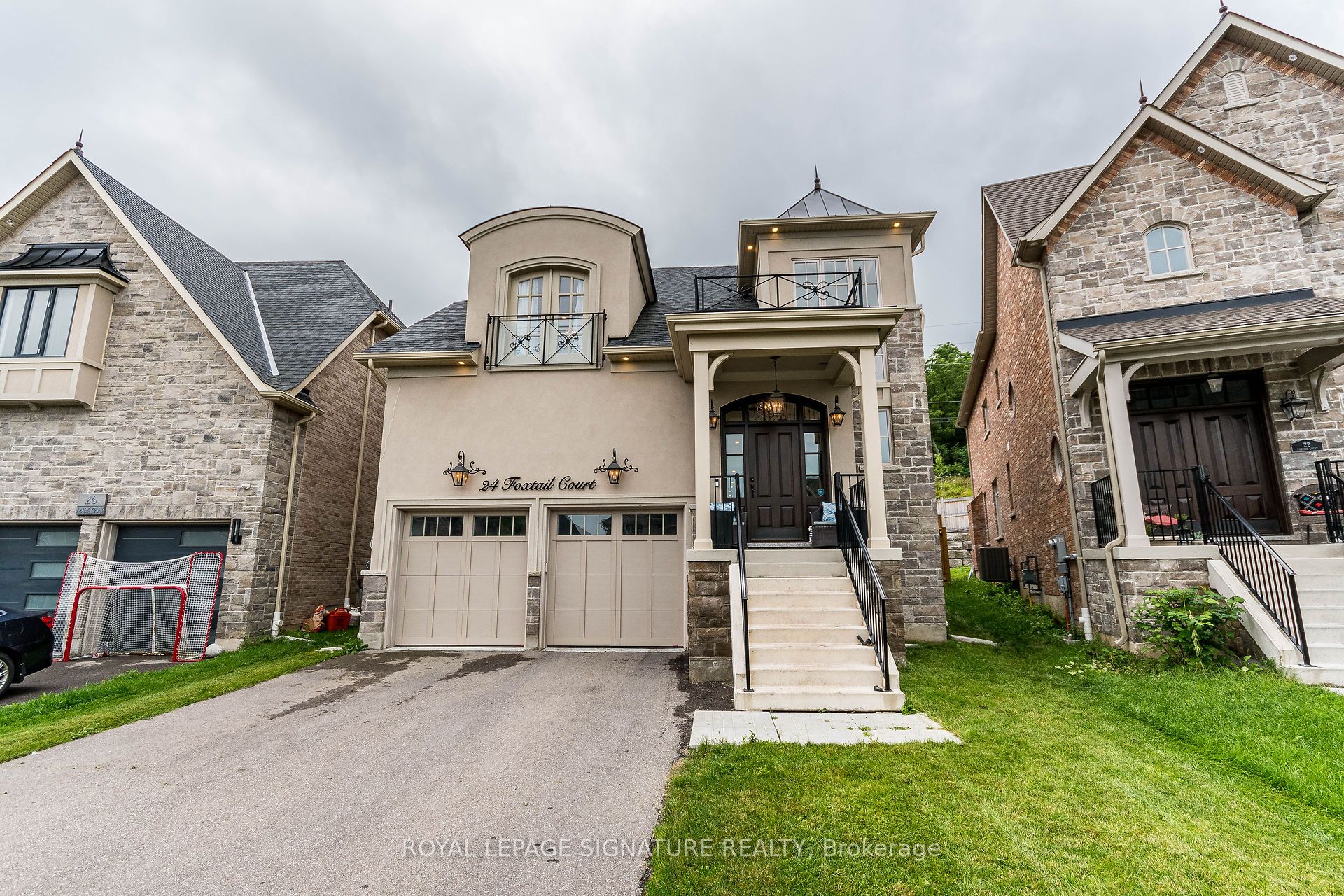 24 Foxtail Court, Halton Hills, ON L7G 6N7