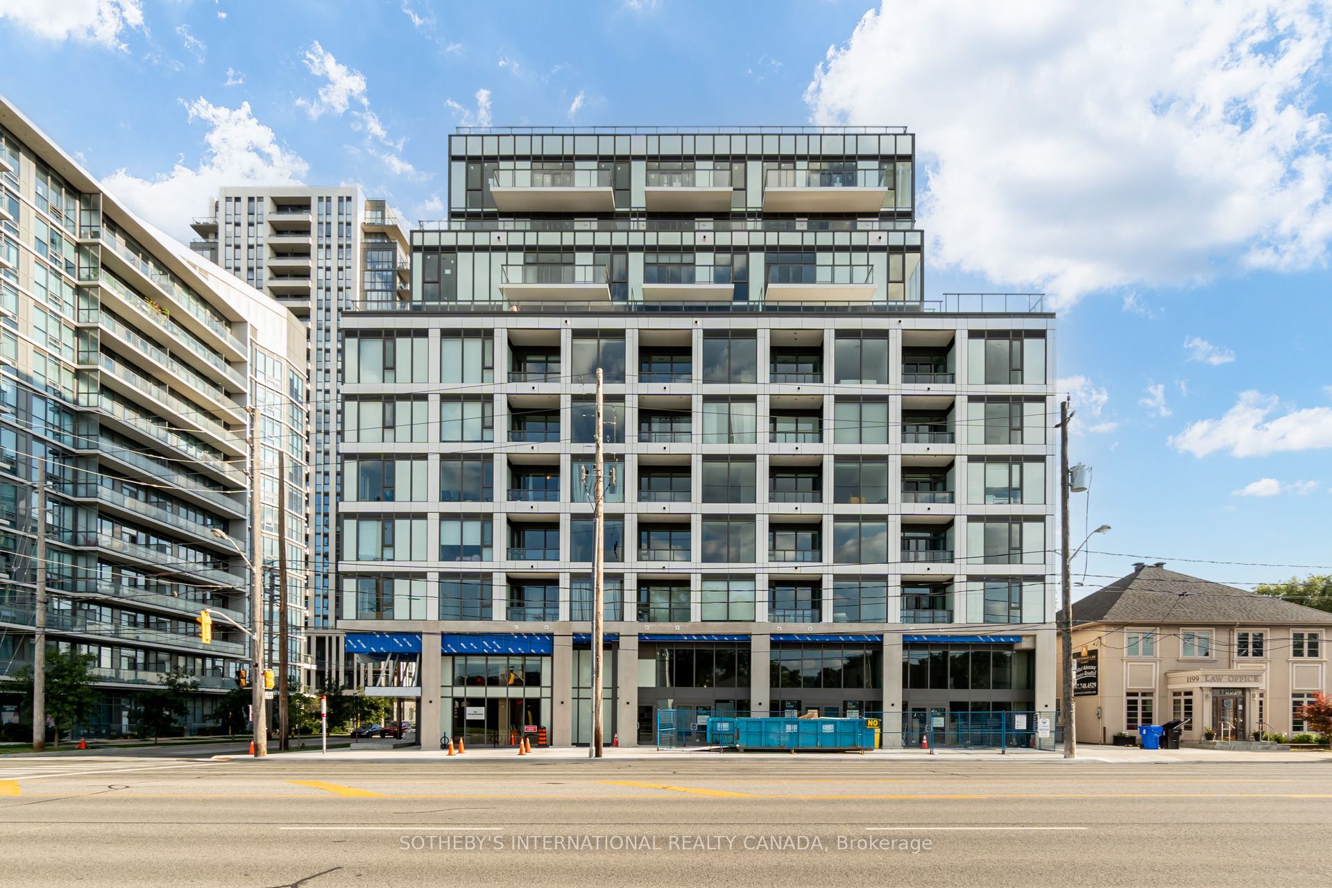 1195 The Queensway Avenue 803, Toronto, ON M8Z 1R6 photo 2
